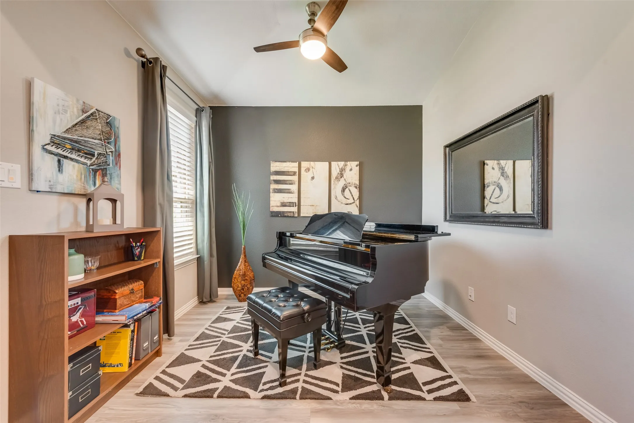 Single Family Residence For Rent in Dallas County , 1919 Livingston Road, Irving, Texas 75062, 3 Bedroom, 2 Bathroom, 2 Garage spaces, 1,588 Sqft, built in 2018, mls#21365719, Real Estate Agent in Irving, Homes For Rent in Dallas county, Homes For Rent in Irving, Realtor in Irving Texas, Real Estate Brokerage Independent Realty Texas, Luminita Cordes Realtor