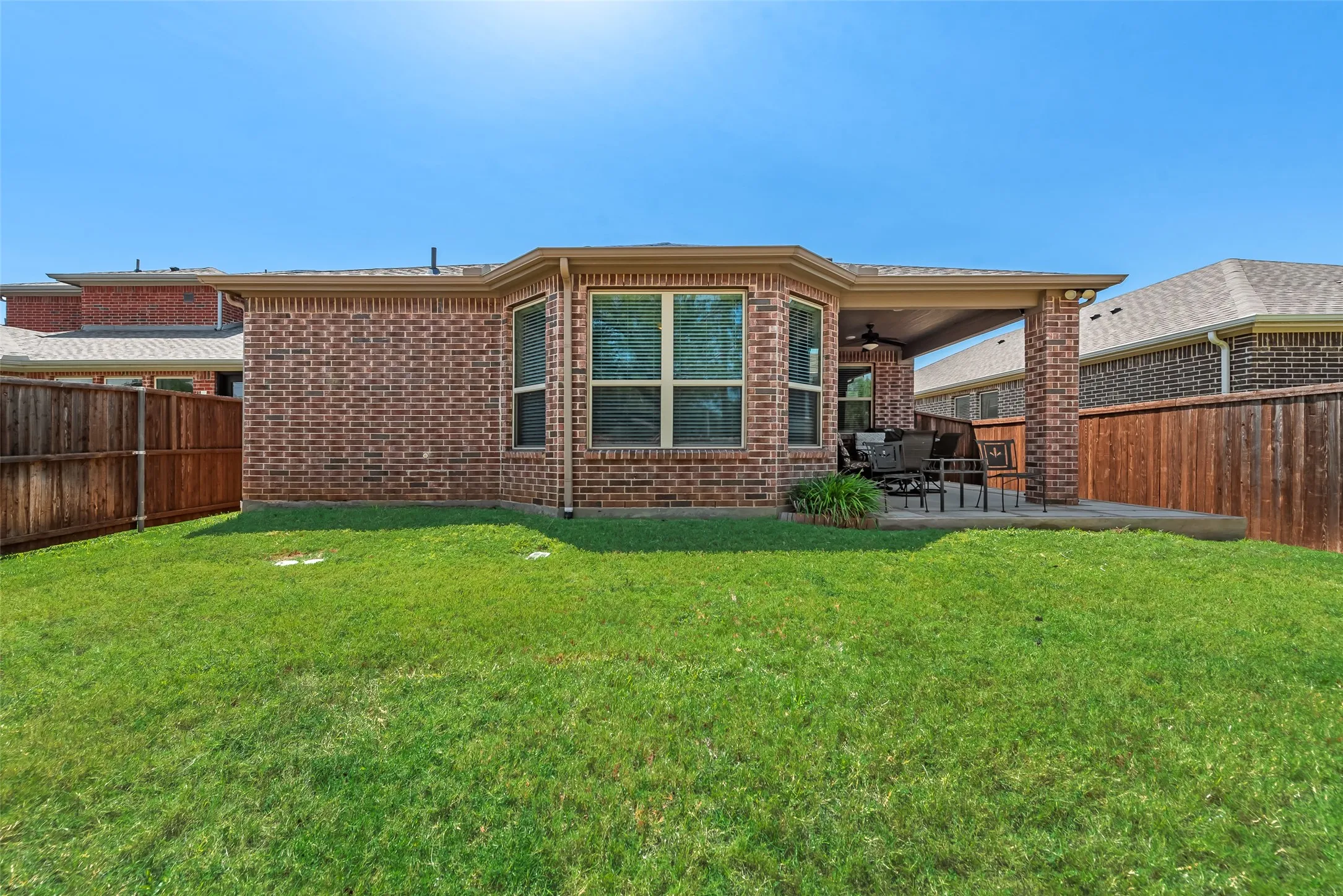 Single Family Residence For Rent in Dallas County , 1919 Livingston Road, Irving, Texas 75062, 3 Bedroom, 2 Bathroom, 2 Garage spaces, 1,588 Sqft, built in 2018, mls#21365719, Real Estate Agent in Irving, Homes For Rent in Dallas county, Homes For Rent in Irving, Realtor in Irving Texas, Real Estate Brokerage Independent Realty Texas, Luminita Cordes Realtor