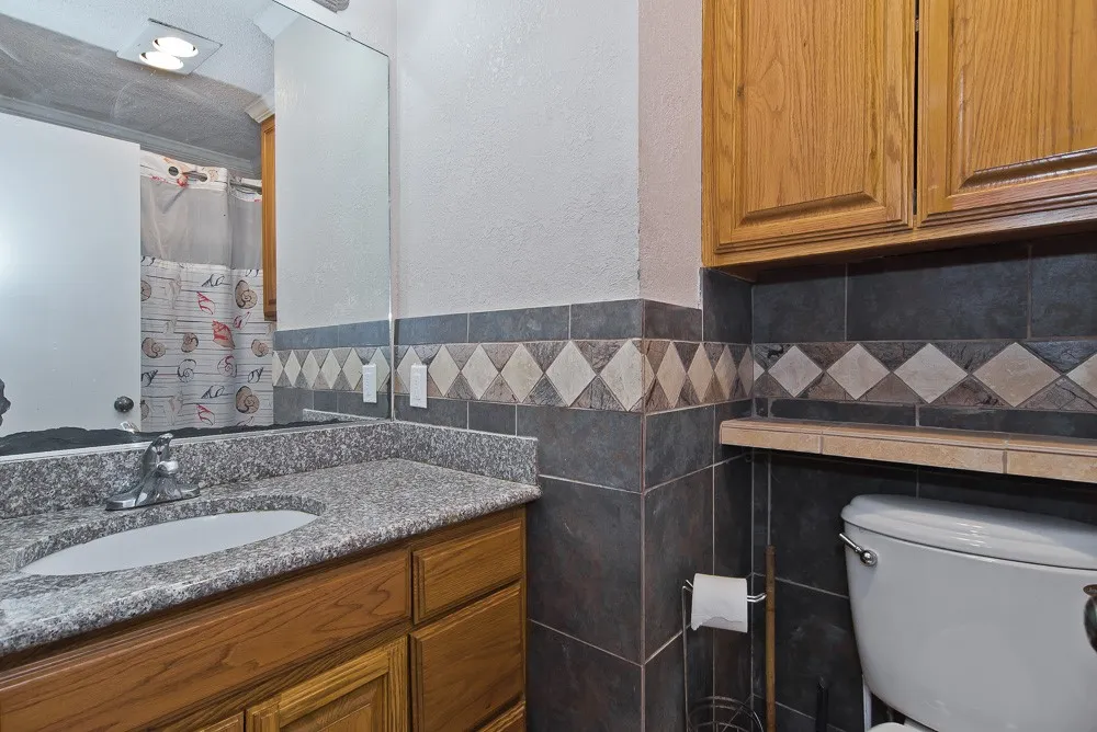 Single Family Residence For Sale in Tarrant County , 6545 Meadowlark Lane E, Watauga, Texas 76148, 3 Bedroom, 2 Bathroom, 2 Garage spaces, 1,361 Sqft, built in 1986, mls#21366353, Real Estate Agent in Watauga, Homes For Sale in Tarrant county, Homes For Sale in Watauga, Realtor in Watauga Texas, Real Estate Brokerage Independent Realty Texas, Luminita Cordes Realtor