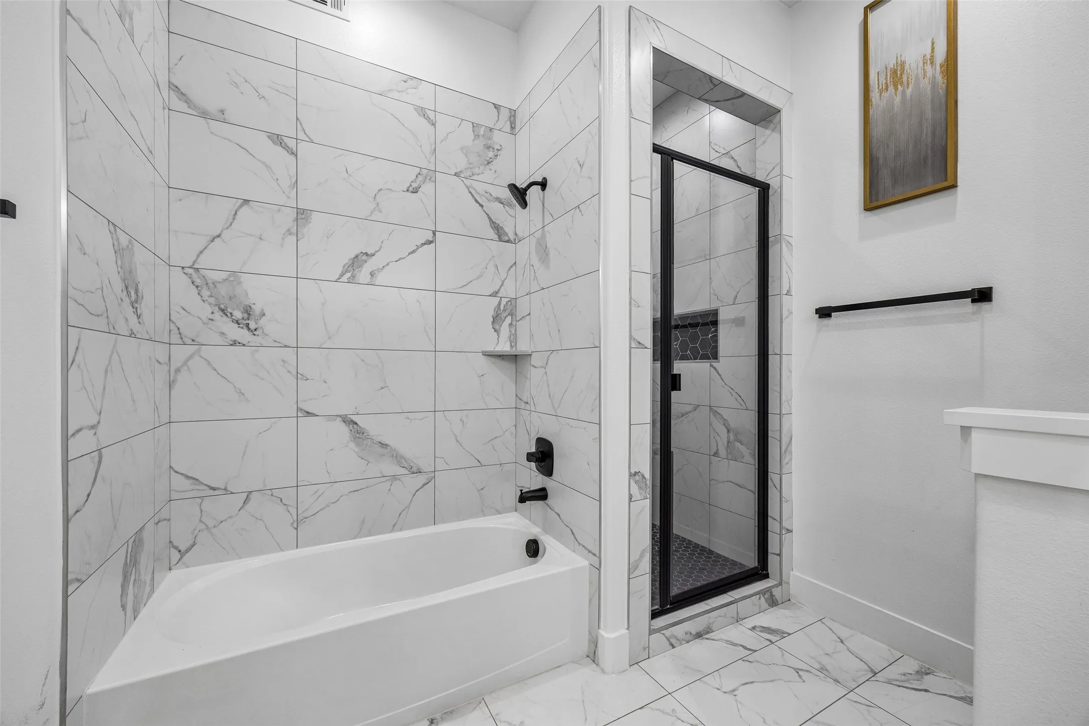 Single Family Residence For Rent in Dallas County , 1955 Leath Street, Dallas, Texas 75212, 4 Bedroom, 3 Bathroom, 2 Garage spaces, 2,614 Sqft, built in 2022, mls#21361980, Real Estate Agent in Dallas, Homes For Rent in Dallas county, Homes For Rent in Dallas, Realtor in Dallas Texas, Real Estate Brokerage Independent Realty Texas, Luminita Cordes Realtor