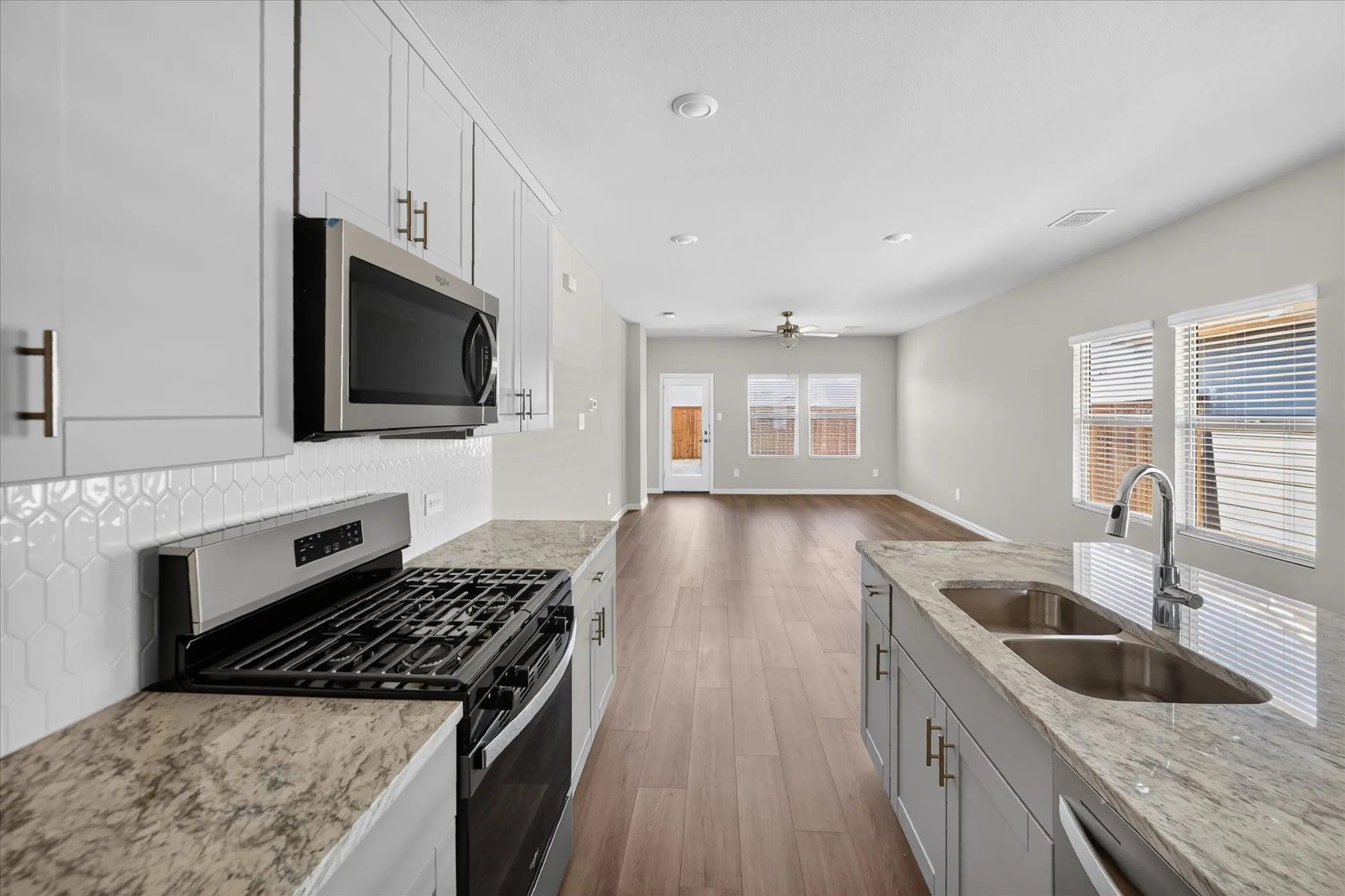 Single Family Residence For Rent in Collin County , 3520 Bridgeport Drive, Farmersville, Texas 75442, 4 Bedroom, 2 Bathroom, 2 Garage spaces, 1,550 Sqft, built in 2026, mls#21366501, Real Estate Agent in Farmersville, Homes For Rent in Collin county, Homes For Rent in Farmersville, Realtor in Farmersville Texas, Real Estate Brokerage Independent Realty Texas, Luminita Cordes Realtor