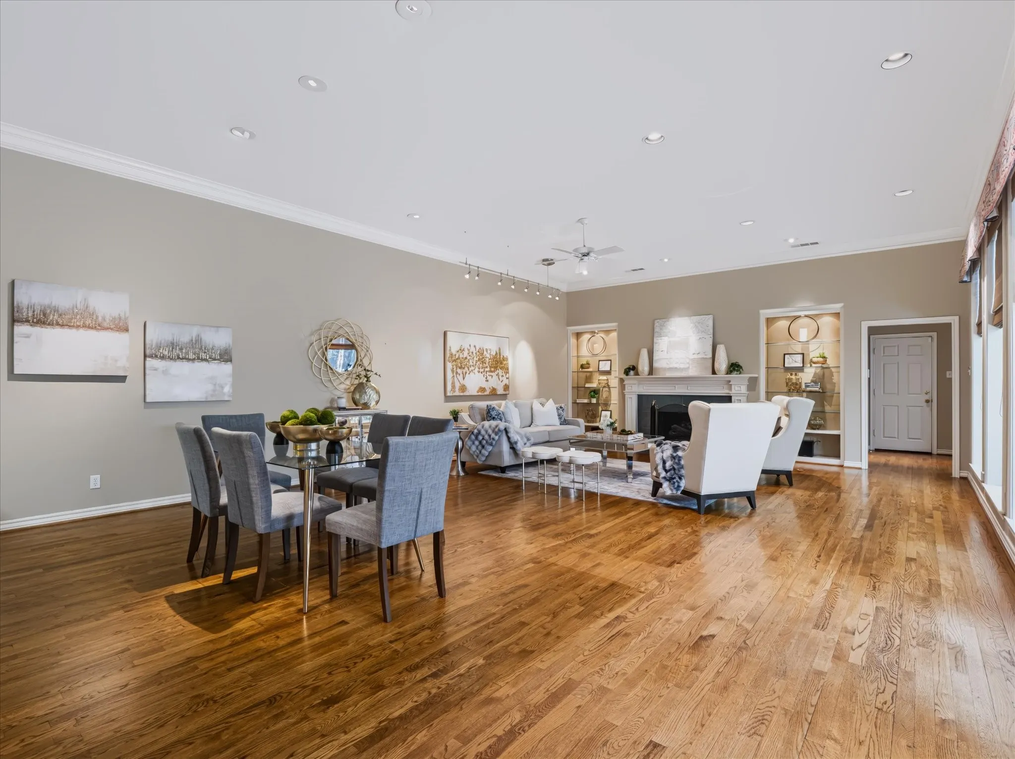 Single Family Residence For Sale in Dallas County , 2708 Rosedale Avenue, University Park, Texas 75205, 4 Bedroom, 3 Bathroom, 2 Garage spaces, 3,376 Sqft, built in 1994, mls#21327950, Real Estate Agent in University Park, Homes For Sale in Dallas county, Homes For Sale in University Park, Realtor in University Park Texas, Real Estate Brokerage Independent Realty Texas, Luminita Cordes Realtor