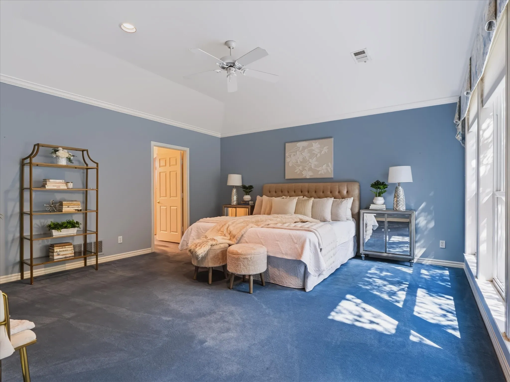 Single Family Residence For Sale in Dallas County , 2708 Rosedale Avenue, University Park, Texas 75205, 4 Bedroom, 3 Bathroom, 2 Garage spaces, 3,376 Sqft, built in 1994, mls#21327950, Real Estate Agent in University Park, Homes For Sale in Dallas county, Homes For Sale in University Park, Realtor in University Park Texas, Real Estate Brokerage Independent Realty Texas, Luminita Cordes Realtor