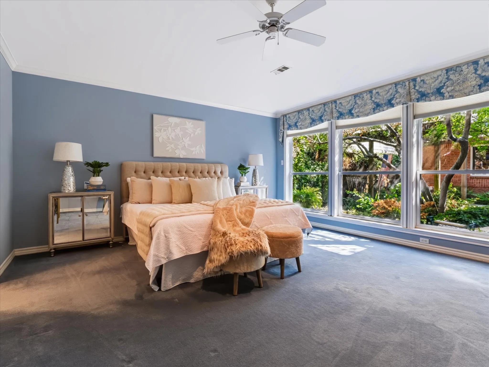 Single Family Residence For Sale in Dallas County , 2708 Rosedale Avenue, University Park, Texas 75205, 4 Bedroom, 3 Bathroom, 2 Garage spaces, 3,376 Sqft, built in 1994, mls#21327950, Real Estate Agent in University Park, Homes For Sale in Dallas county, Homes For Sale in University Park, Realtor in University Park Texas, Real Estate Brokerage Independent Realty Texas, Luminita Cordes Realtor
