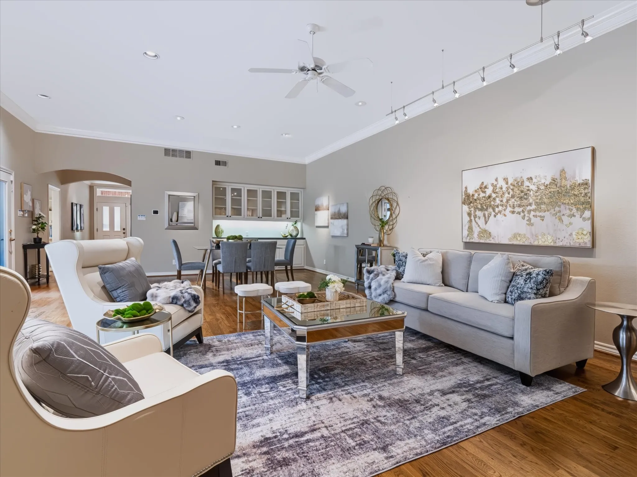 Single Family Residence For Sale in Dallas County , 2708 Rosedale Avenue, University Park, Texas 75205, 4 Bedroom, 3 Bathroom, 2 Garage spaces, 3,376 Sqft, built in 1994, mls#21327950, Real Estate Agent in University Park, Homes For Sale in Dallas county, Homes For Sale in University Park, Realtor in University Park Texas, Real Estate Brokerage Independent Realty Texas, Luminita Cordes Realtor