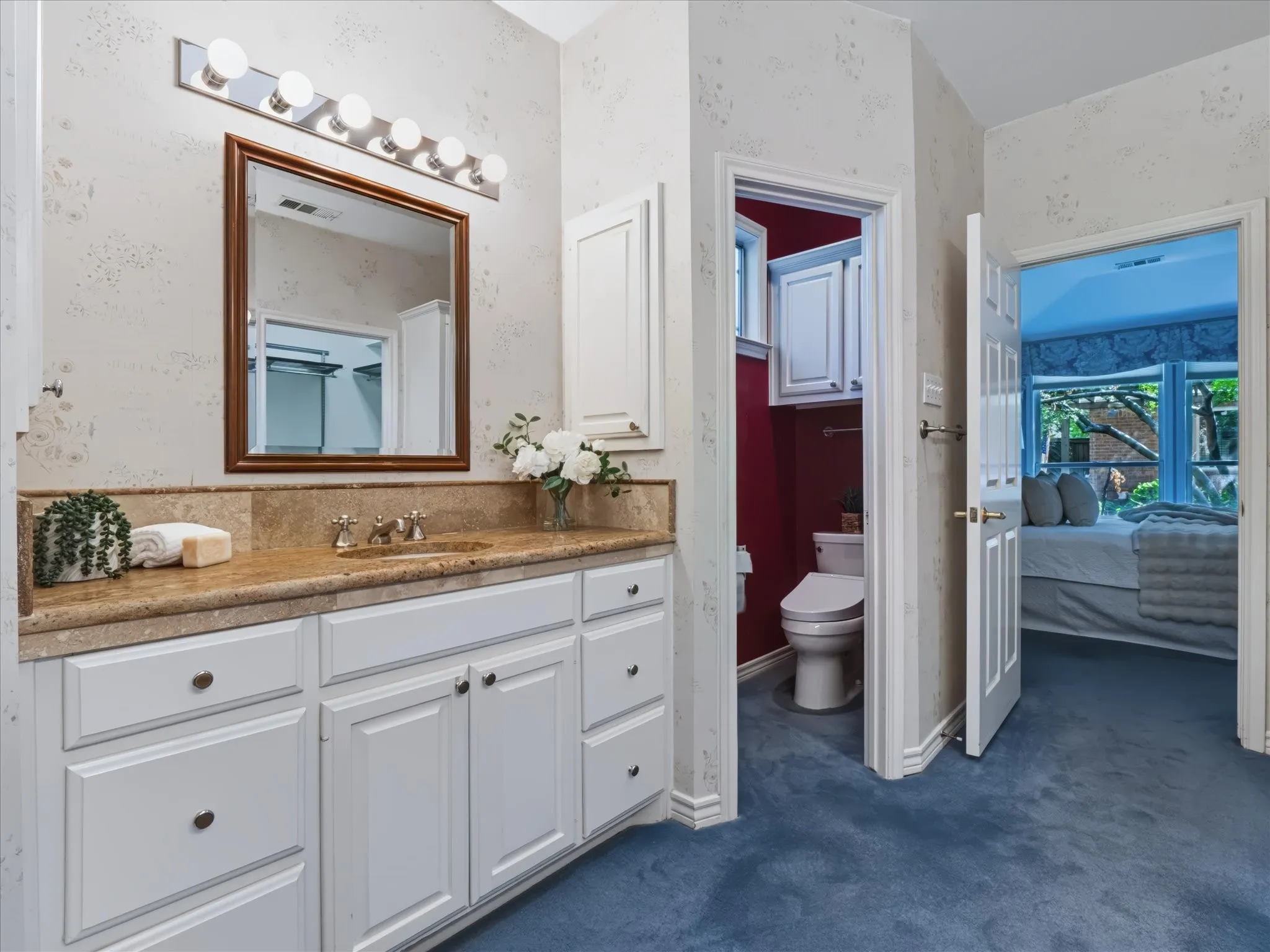 Single Family Residence For Sale in Dallas County , 2708 Rosedale Avenue, University Park, Texas 75205, 4 Bedroom, 3 Bathroom, 2 Garage spaces, 3,376 Sqft, built in 1994, mls#21327950, Real Estate Agent in University Park, Homes For Sale in Dallas county, Homes For Sale in University Park, Realtor in University Park Texas, Real Estate Brokerage Independent Realty Texas, Luminita Cordes Realtor