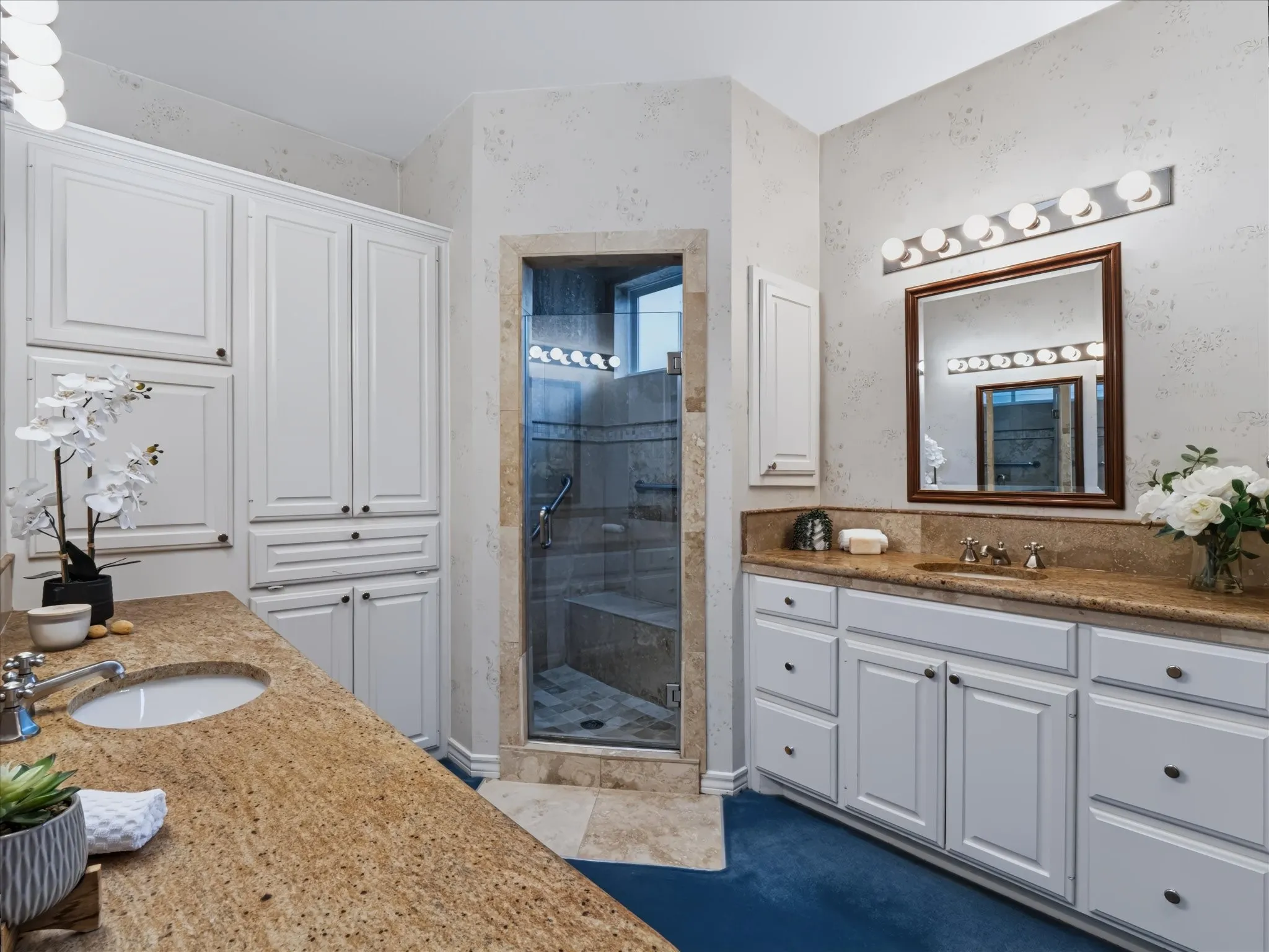 Single Family Residence For Sale in Dallas County , 2708 Rosedale Avenue, University Park, Texas 75205, 4 Bedroom, 3 Bathroom, 2 Garage spaces, 3,376 Sqft, built in 1994, mls#21327950, Real Estate Agent in University Park, Homes For Sale in Dallas county, Homes For Sale in University Park, Realtor in University Park Texas, Real Estate Brokerage Independent Realty Texas, Luminita Cordes Realtor