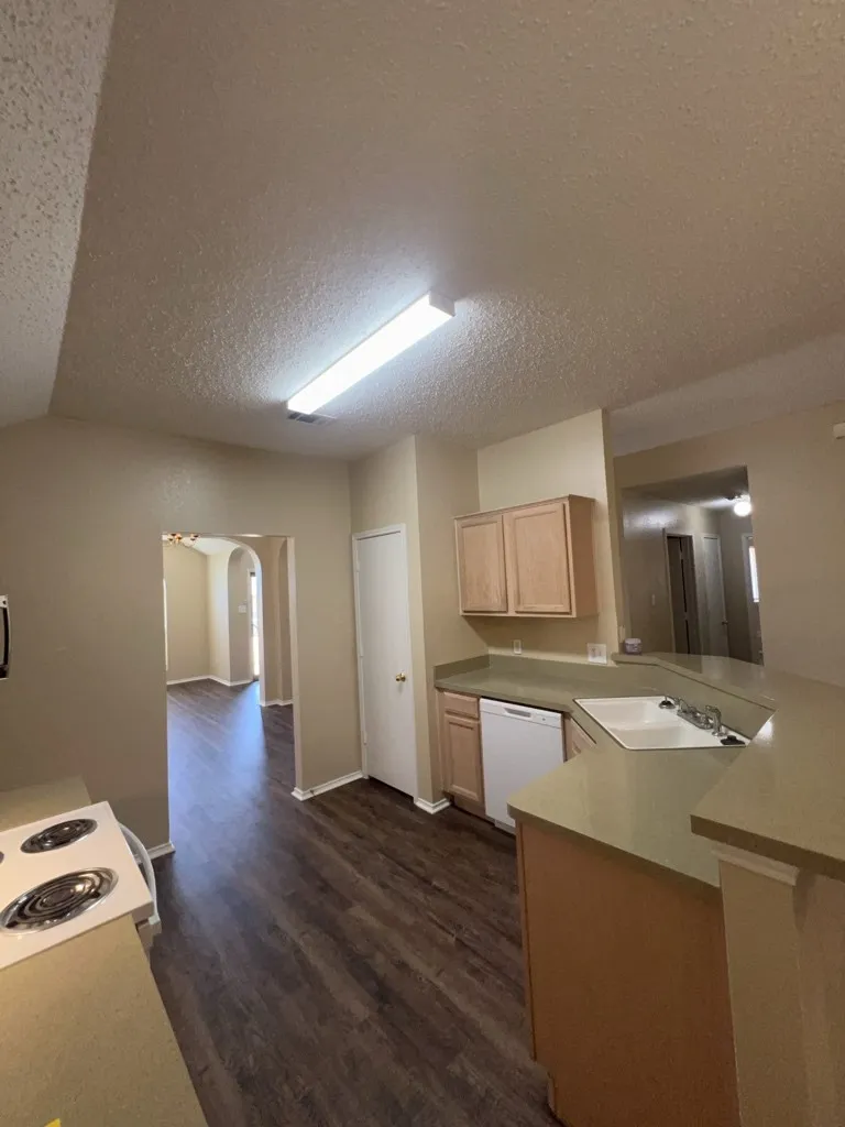 Single Family Residence For Rent in Dallas County , 1509 Killdee Court, De Soto, Texas 75115, 3 Bedroom, 2 Bathroom, 2 Garage spaces, 1,763 Sqft, built in 1999, mls#21366507, Real Estate Agent in De Soto, Homes For Rent in Dallas county, Homes For Rent in De Soto, Realtor in De Soto Texas, Real Estate Brokerage Independent Realty Texas, Luminita Cordes Realtor