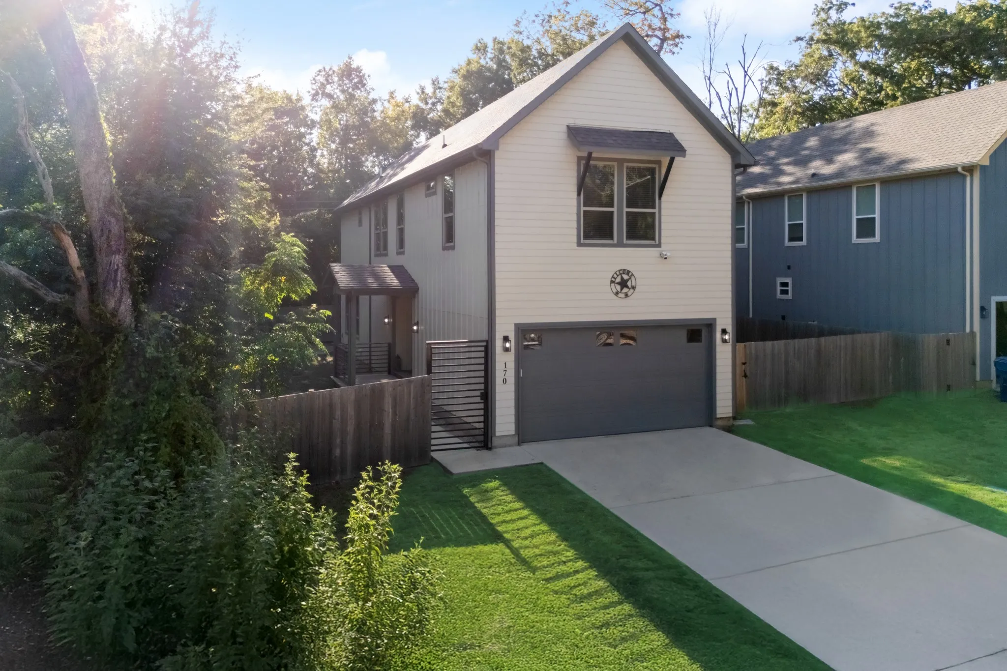 Single Family Residence For Sale in Henderson County , 170 Sierra Madre Street, Payne Springs, Texas 75156, 3 Bedroom, 3 Bathroom, 2 Garage spaces, 2,000 Sqft, built in 2024, mls#21365721, Real Estate Agent in Payne Springs, Homes For Sale in Henderson county, Homes For Sale in Payne Springs, Realtor in Payne Springs Texas, Real Estate Brokerage Independent Realty Texas, Luminita Cordes Realtor