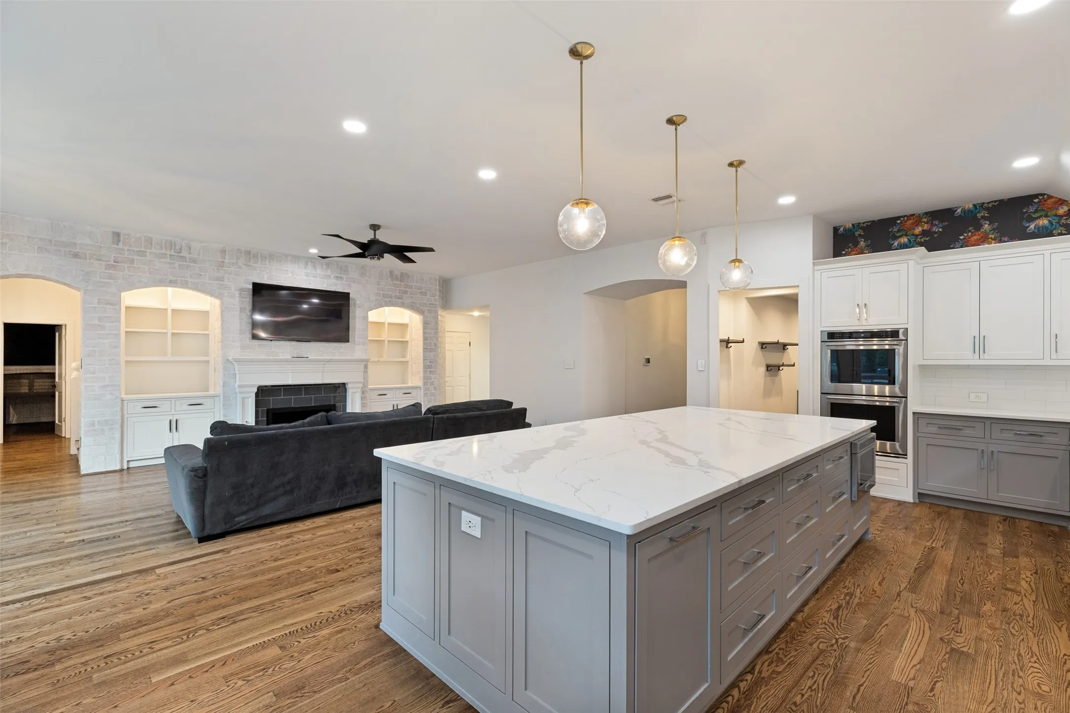 Single Family Residence For Sale in Collin County , 2804 Whitetail Court, Mc Kinney, Texas 75072, 5 Bedroom, 4 Bathroom, 2 Garage spaces, 3,415 Sqft, built in 1999, mls#21366401, Real Estate Agent in Mc Kinney, Homes For Sale in Collin county, Homes For Sale in Mc Kinney, Realtor in Mc Kinney Texas, Real Estate Brokerage Independent Realty Texas, Luminita Cordes Realtor