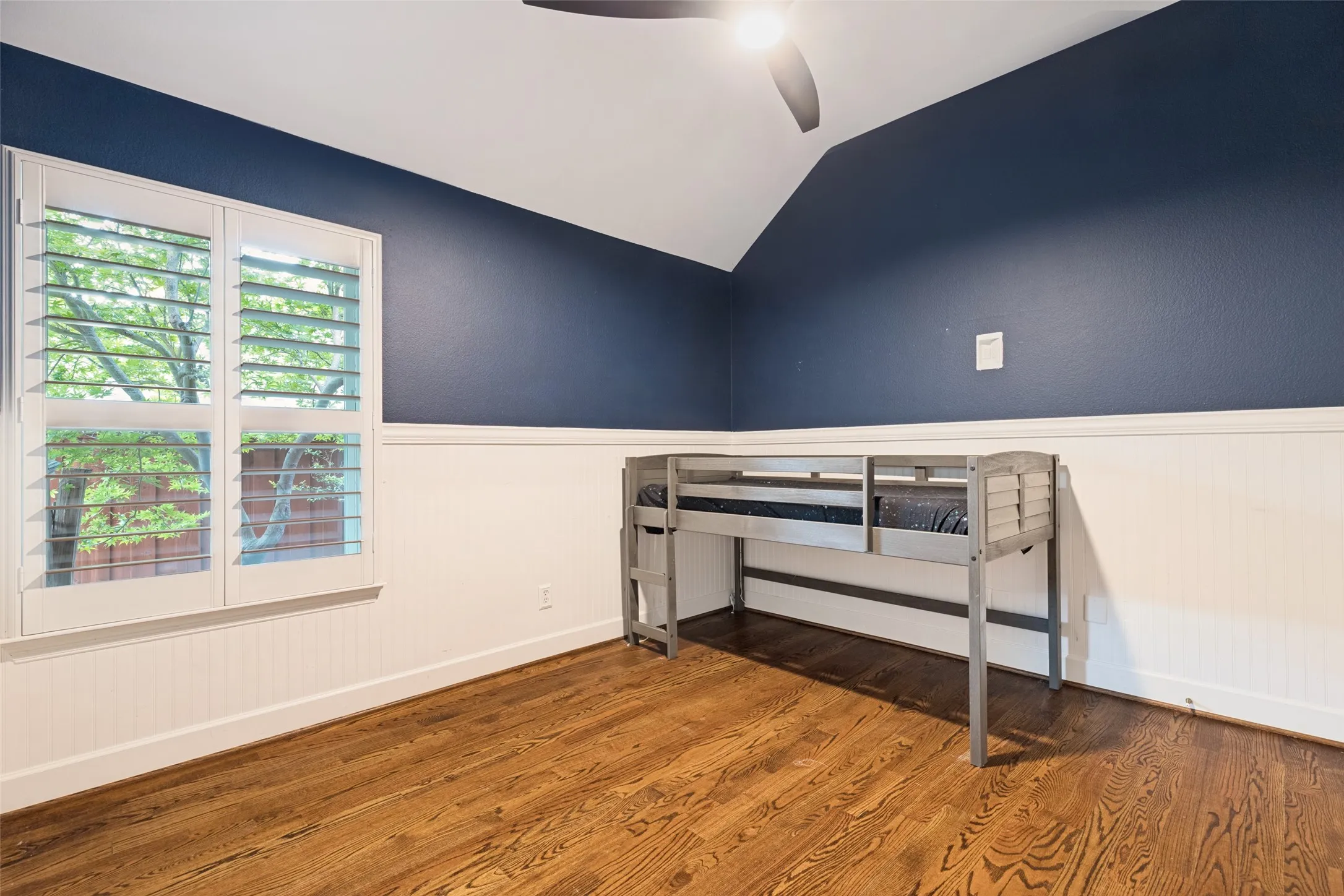 Single Family Residence For Sale in Collin County , 2804 Whitetail Court, Mc Kinney, Texas 75072, 5 Bedroom, 4 Bathroom, 2 Garage spaces, 3,415 Sqft, built in 1999, mls#21366401, Real Estate Agent in Mc Kinney, Homes For Sale in Collin county, Homes For Sale in Mc Kinney, Realtor in Mc Kinney Texas, Real Estate Brokerage Independent Realty Texas, Luminita Cordes Realtor