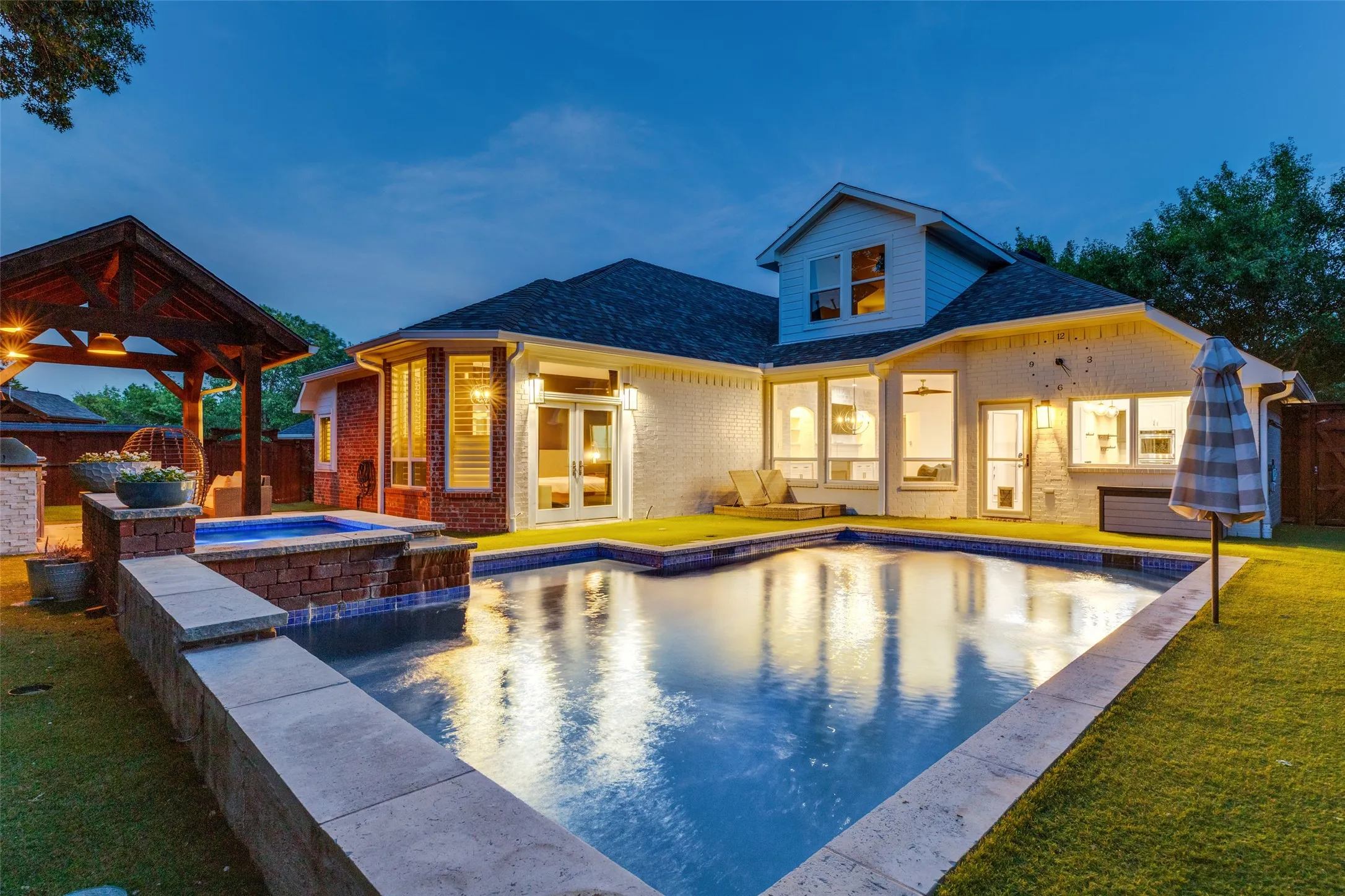 Single Family Residence For Sale in Collin County , 2804 Whitetail Court, Mc Kinney, Texas 75072, 5 Bedroom, 4 Bathroom, 2 Garage spaces, 3,415 Sqft, built in 1999, mls#21366401, Real Estate Agent in Mc Kinney, Homes For Sale in Collin county, Homes For Sale in Mc Kinney, Realtor in Mc Kinney Texas, Real Estate Brokerage Independent Realty Texas, Luminita Cordes Realtor
