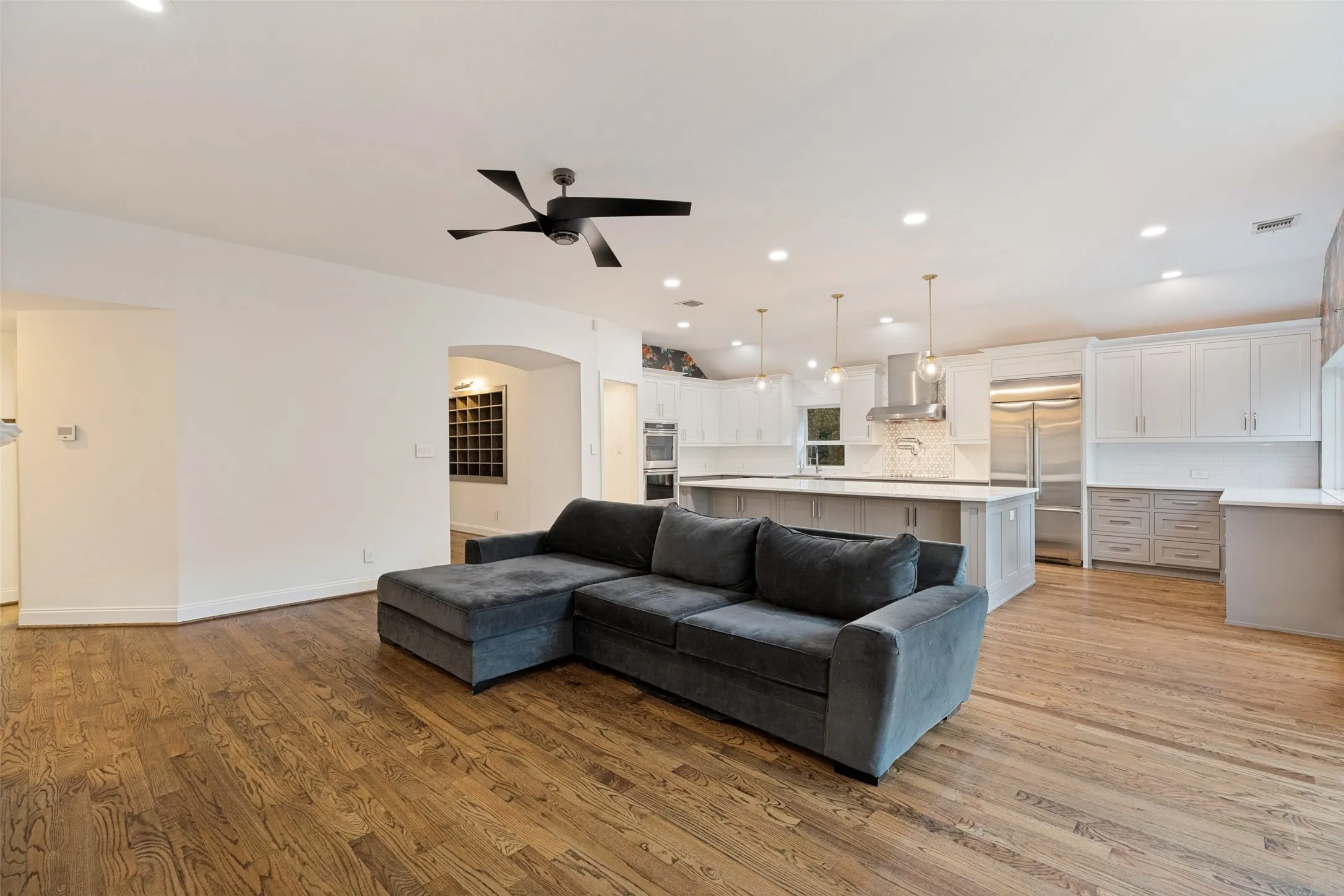 Single Family Residence For Sale in Collin County , 2804 Whitetail Court, Mc Kinney, Texas 75072, 5 Bedroom, 4 Bathroom, 2 Garage spaces, 3,415 Sqft, built in 1999, mls#21366401, Real Estate Agent in Mc Kinney, Homes For Sale in Collin county, Homes For Sale in Mc Kinney, Realtor in Mc Kinney Texas, Real Estate Brokerage Independent Realty Texas, Luminita Cordes Realtor