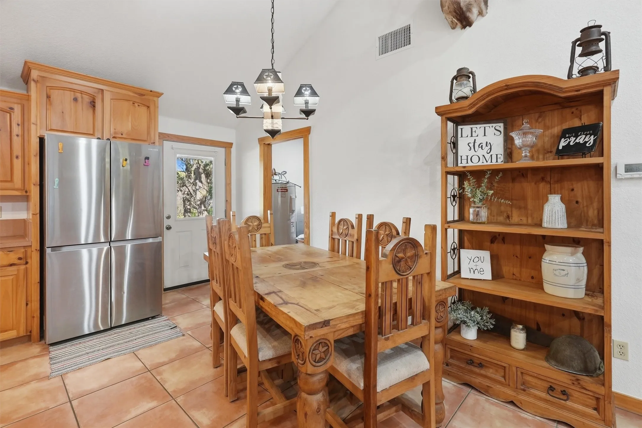 Single Family Residence For Sale in Somervell County , 1136 County Road 306b, Rainbow, Texas 76077, 3 Bedroom, 2 Bathroom, Garage spaces, 1,527 Sqft, built in 2004, mls#21361755, Real Estate Agent in Rainbow, Homes For Sale in Somervell county, Homes For Sale in Rainbow, Realtor in Rainbow Texas, Real Estate Brokerage Independent Realty Texas, Luminita Cordes Realtor