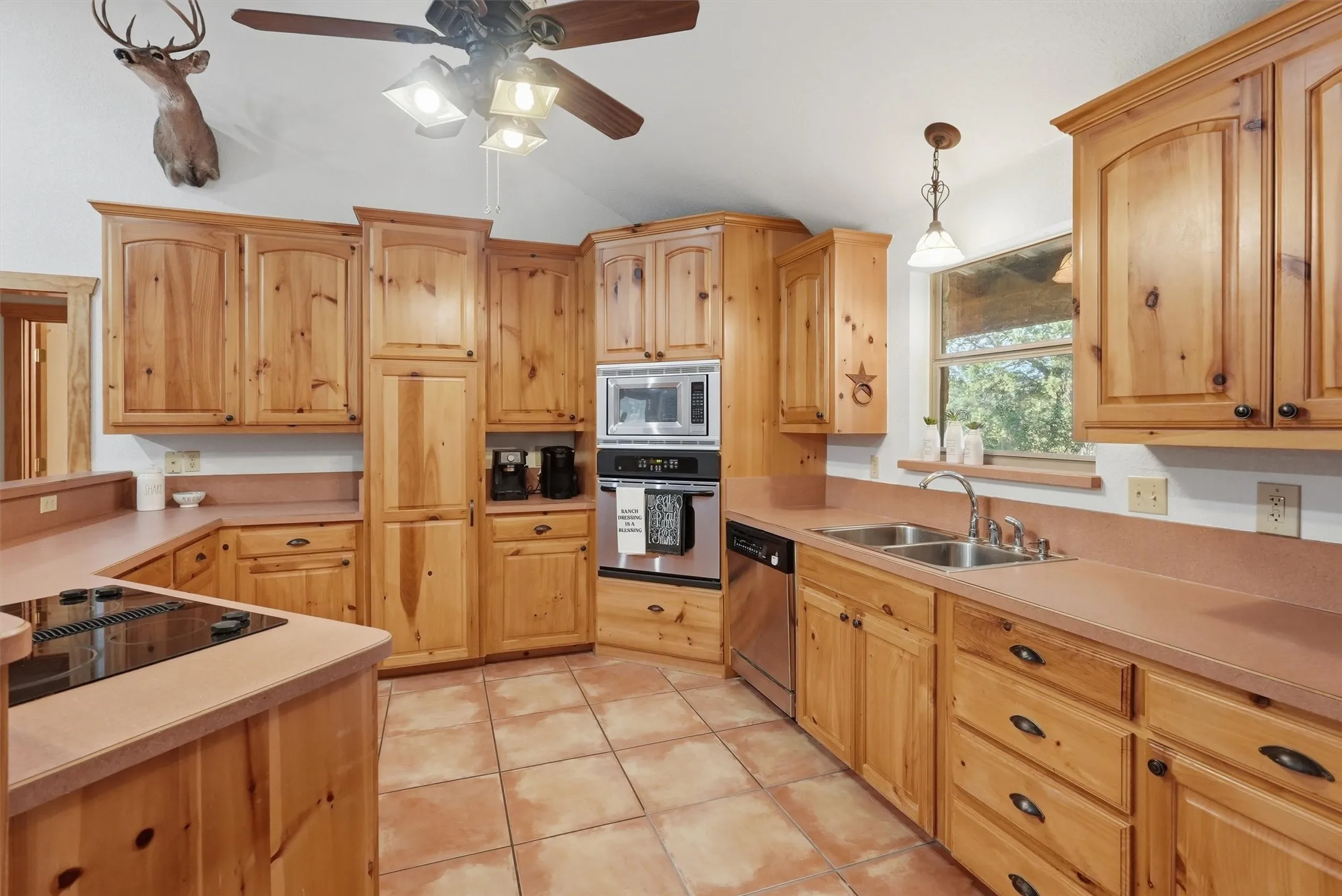 Single Family Residence For Sale in Somervell County , 1136 County Road 306b, Rainbow, Texas 76077, 3 Bedroom, 2 Bathroom, Garage spaces, 1,527 Sqft, built in 2004, mls#21361755, Real Estate Agent in Rainbow, Homes For Sale in Somervell county, Homes For Sale in Rainbow, Realtor in Rainbow Texas, Real Estate Brokerage Independent Realty Texas, Luminita Cordes Realtor