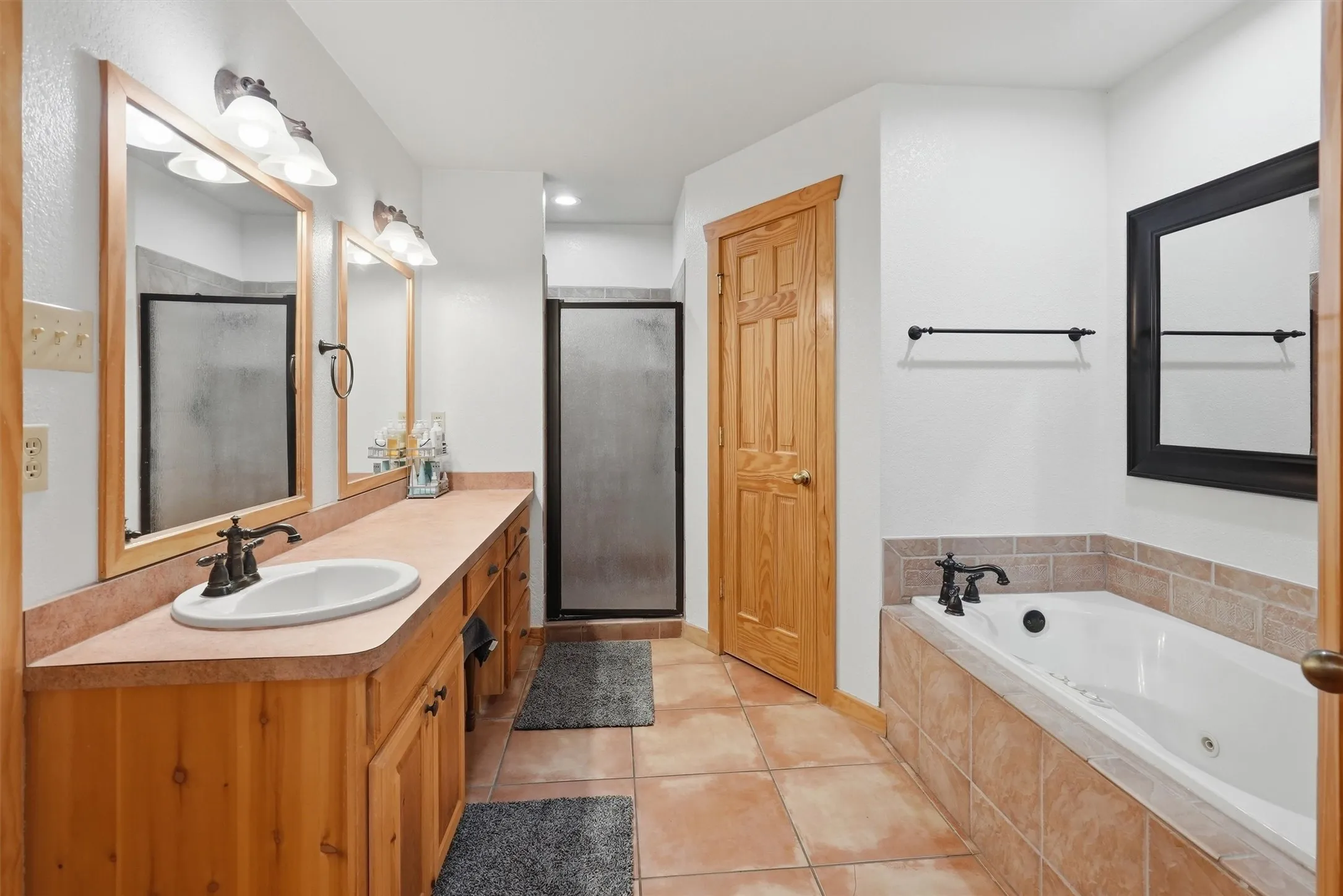 Single Family Residence For Sale in Somervell County , 1136 County Road 306b, Rainbow, Texas 76077, 3 Bedroom, 2 Bathroom, Garage spaces, 1,527 Sqft, built in 2004, mls#21361755, Real Estate Agent in Rainbow, Homes For Sale in Somervell county, Homes For Sale in Rainbow, Realtor in Rainbow Texas, Real Estate Brokerage Independent Realty Texas, Luminita Cordes Realtor
