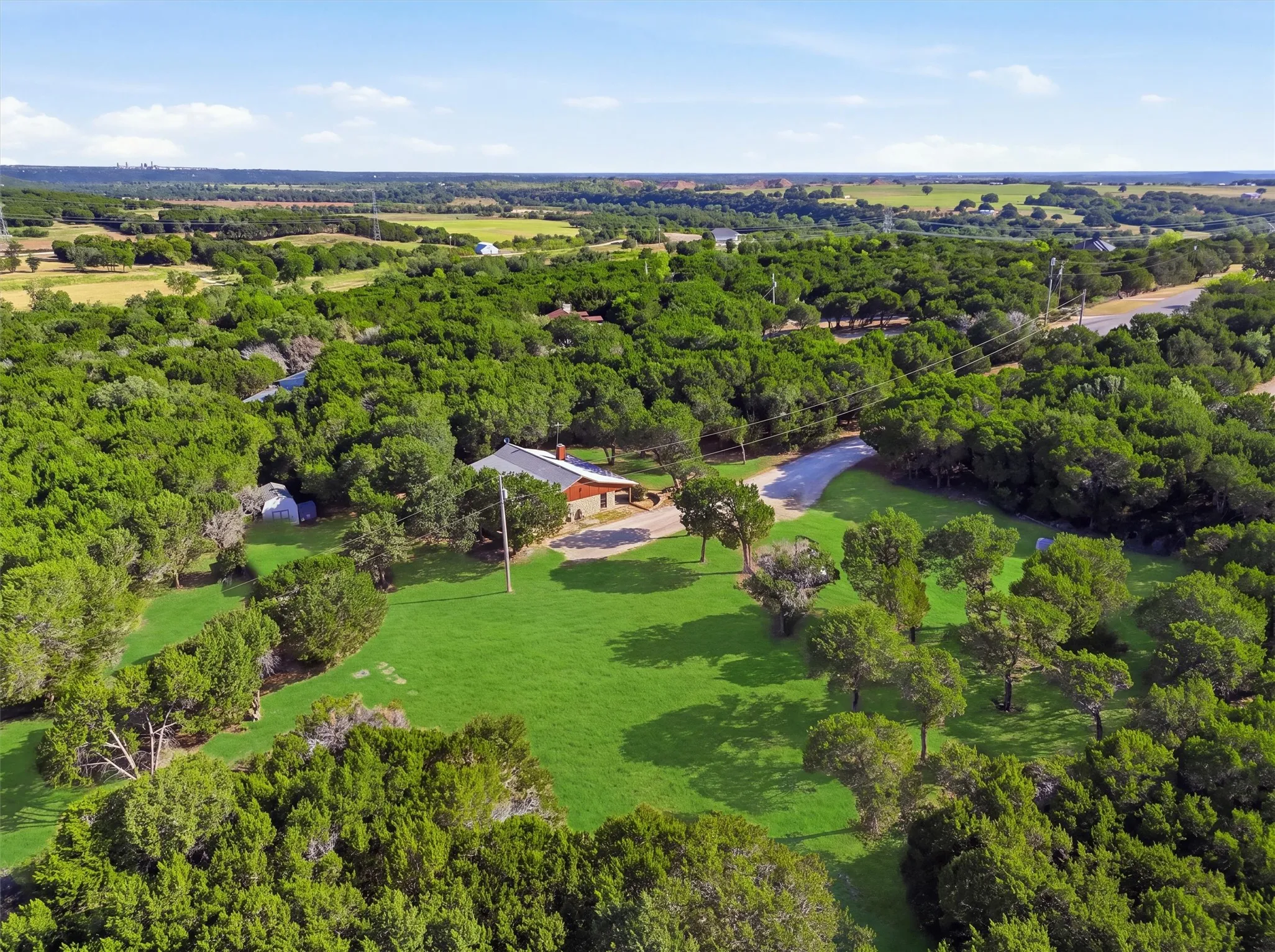 Single Family Residence For Sale in Somervell County , 1136 County Road 306b, Rainbow, Texas 76077, 3 Bedroom, 2 Bathroom, Garage spaces, 1,527 Sqft, built in 2004, mls#21361755, Real Estate Agent in Rainbow, Homes For Sale in Somervell county, Homes For Sale in Rainbow, Realtor in Rainbow Texas, Real Estate Brokerage Independent Realty Texas, Luminita Cordes Realtor