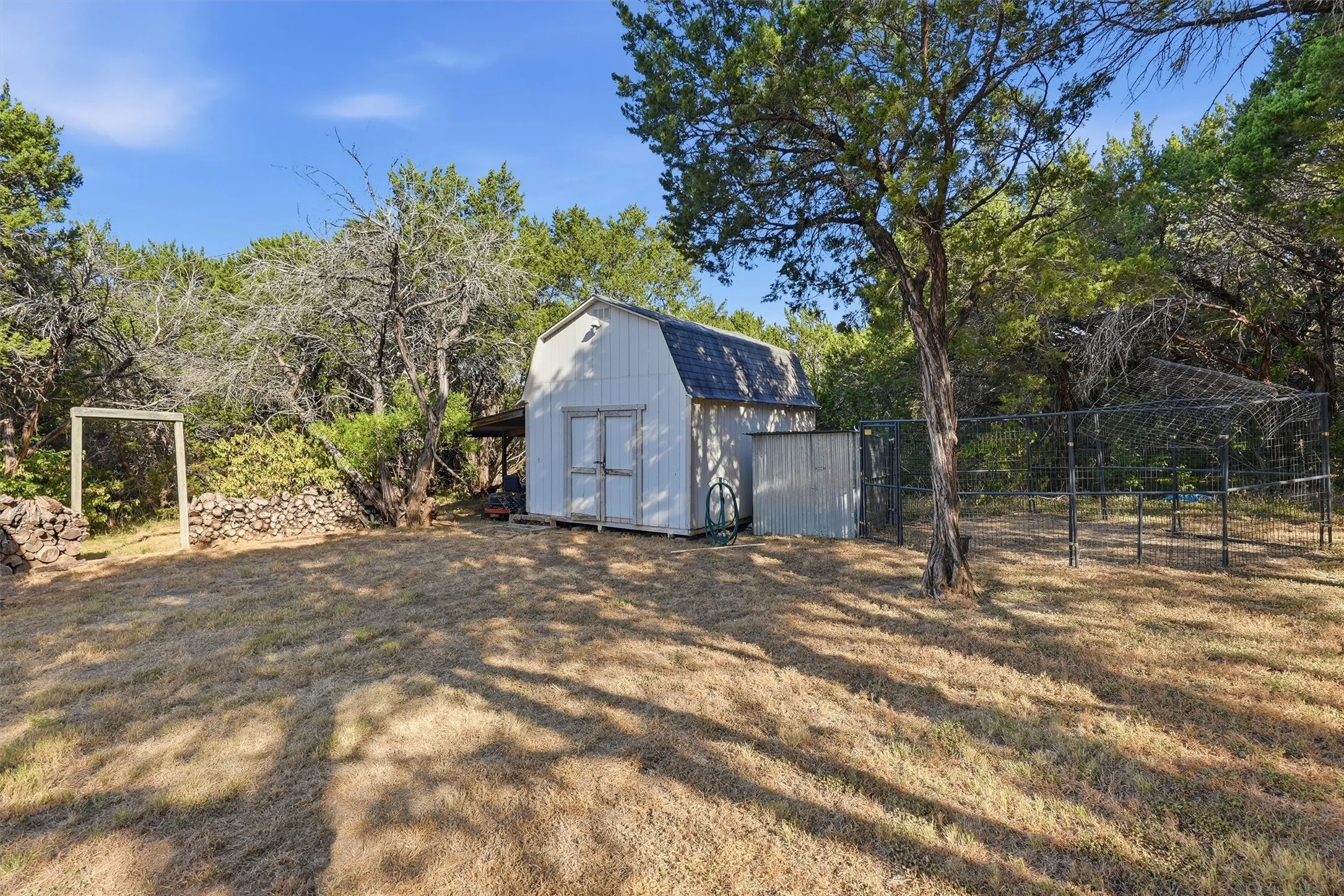 Single Family Residence For Sale in Somervell County , 1136 County Road 306b, Rainbow, Texas 76077, 3 Bedroom, 2 Bathroom, Garage spaces, 1,527 Sqft, built in 2004, mls#21361755, Real Estate Agent in Rainbow, Homes For Sale in Somervell county, Homes For Sale in Rainbow, Realtor in Rainbow Texas, Real Estate Brokerage Independent Realty Texas, Luminita Cordes Realtor
