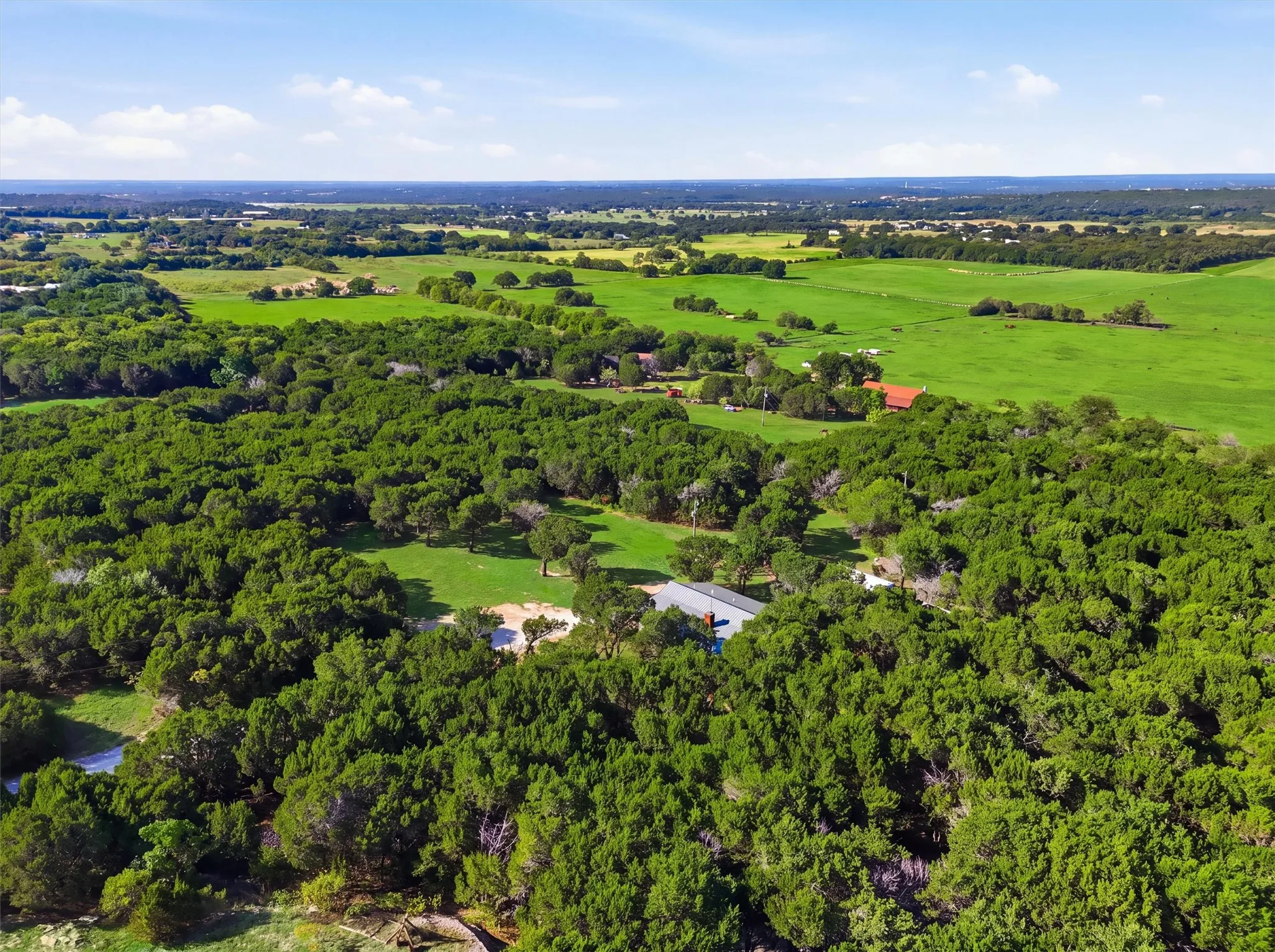 Single Family Residence For Sale in Somervell County , 1136 County Road 306b, Rainbow, Texas 76077, 3 Bedroom, 2 Bathroom, Garage spaces, 1,527 Sqft, built in 2004, mls#21361755, Real Estate Agent in Rainbow, Homes For Sale in Somervell county, Homes For Sale in Rainbow, Realtor in Rainbow Texas, Real Estate Brokerage Independent Realty Texas, Luminita Cordes Realtor