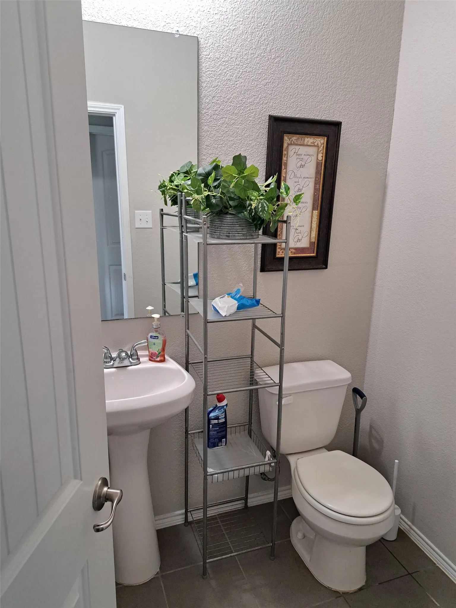 Single Family Residence For Sale in Tarrant County , 6273 Outrigger Road, Fort Worth, Texas 76179, 4 Bedroom, 4 Bathroom, 2 Garage spaces, 2,950 Sqft, built in 2019, Price $340,000, mls#21339145, Real Estate Agent in Fort Worth, Homes For Sale in Tarrant county, Homes For Sale in Fort Worth, Realtor in Fort Worth Texas, Real Estate Brokerage Independent Realty Texas, Luminita Cordes Realtor