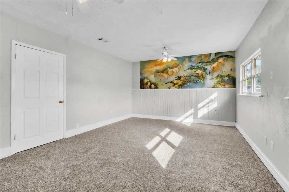 Single Family Residence For Sale in Denton County , 349 Rivercrest Drive, Lewisville, Texas 75067, 3 Bedroom, 2 Bathroom, Garage spaces, 1,638 Sqft, built in 1962, mls#21366523, Real Estate Agent in Lewisville, Homes For Sale in Denton county, Homes For Sale in Lewisville, Realtor in Lewisville Texas, Real Estate Brokerage Independent Realty Texas, Luminita Cordes Realtor