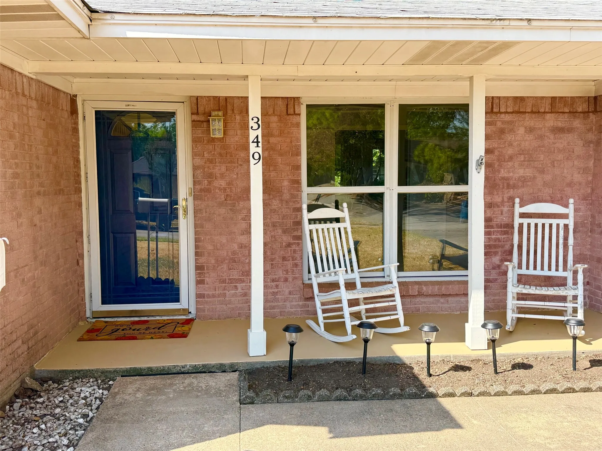 Single Family Residence For Sale in Denton County , 349 Rivercrest Drive, Lewisville, Texas 75067, 3 Bedroom, 2 Bathroom, Garage spaces, 1,638 Sqft, built in 1962, mls#21366523, Real Estate Agent in Lewisville, Homes For Sale in Denton county, Homes For Sale in Lewisville, Realtor in Lewisville Texas, Real Estate Brokerage Independent Realty Texas, Luminita Cordes Realtor