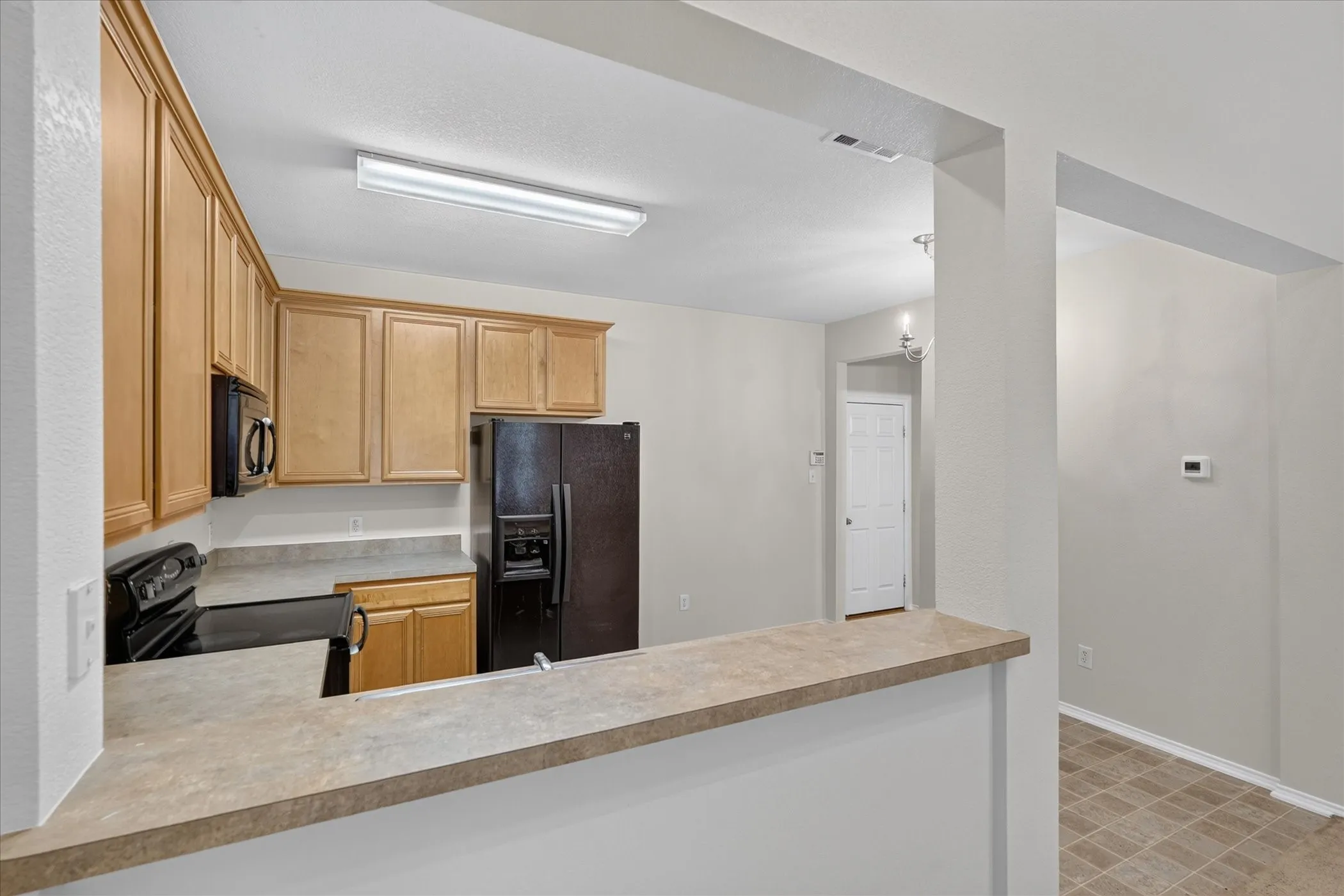 Townhouse For Sale in Collin County , 4020 Kyndra Circle, Richardson, Texas 75082, 2 Bedroom, 2 Bathroom, 2 Garage spaces, 1,234 Sqft, built in 2004, mls#21365357, Real Estate Agent in Richardson, Homes For Sale in Collin county, Homes For Sale in Richardson, Realtor in Richardson Texas, Real Estate Brokerage Independent Realty Texas, Luminita Cordes Realtor