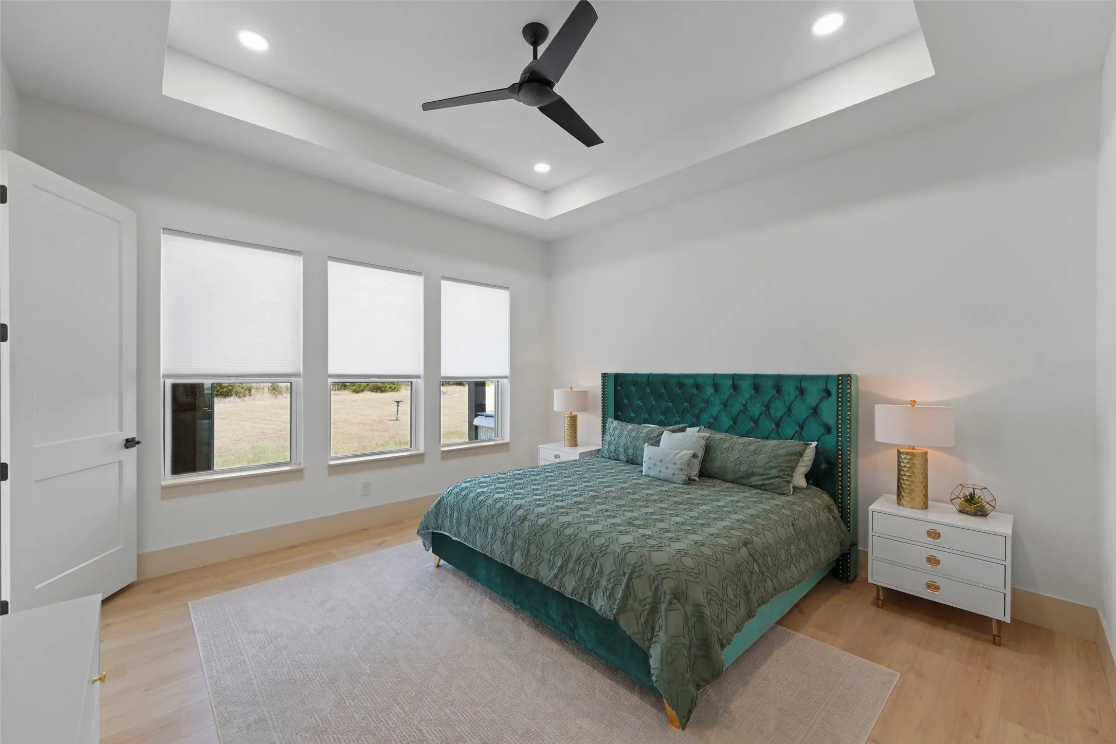 Single Family Residence For Sale in Hunt County , 2315 Doe Crossing, Caddo Mills, Texas 75135, 3 Bedroom, 4 Bathroom, 2 Garage spaces, 2,944 Sqft, built in 2022, mls#21365874, Real Estate Agent in Caddo Mills, Homes For Sale in Hunt county, Homes For Sale in Caddo Mills, Realtor in Caddo Mills Texas, Real Estate Brokerage Independent Realty Texas, Luminita Cordes Realtor