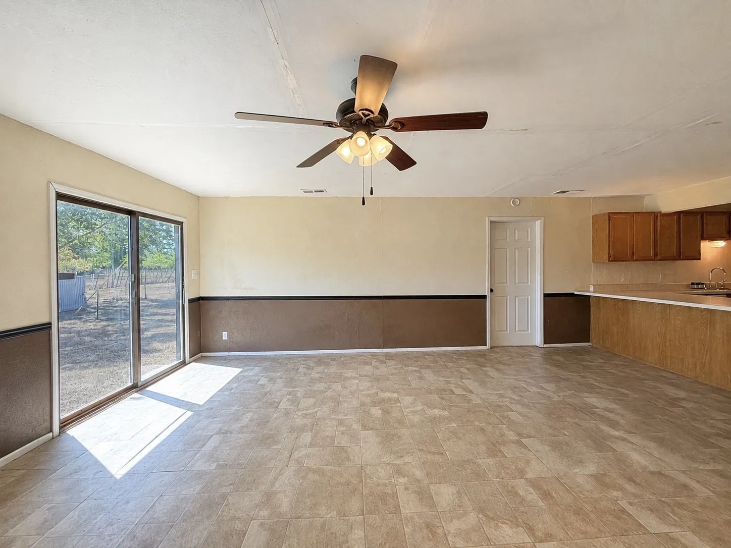Farm For Sale in Van Zandt County , 32951 Fm 47, Mabank, Texas 75147, 4 Bedroom, 2 Bathroom, Garage spaces, 1,700 Sqft, built in 1975, mls#21366468, Real Estate Agent in Mabank, Homes For Sale in Van Zandt county, Homes For Sale in Mabank, Realtor in Mabank Texas, Real Estate Brokerage Independent Realty Texas, Luminita Cordes Realtor