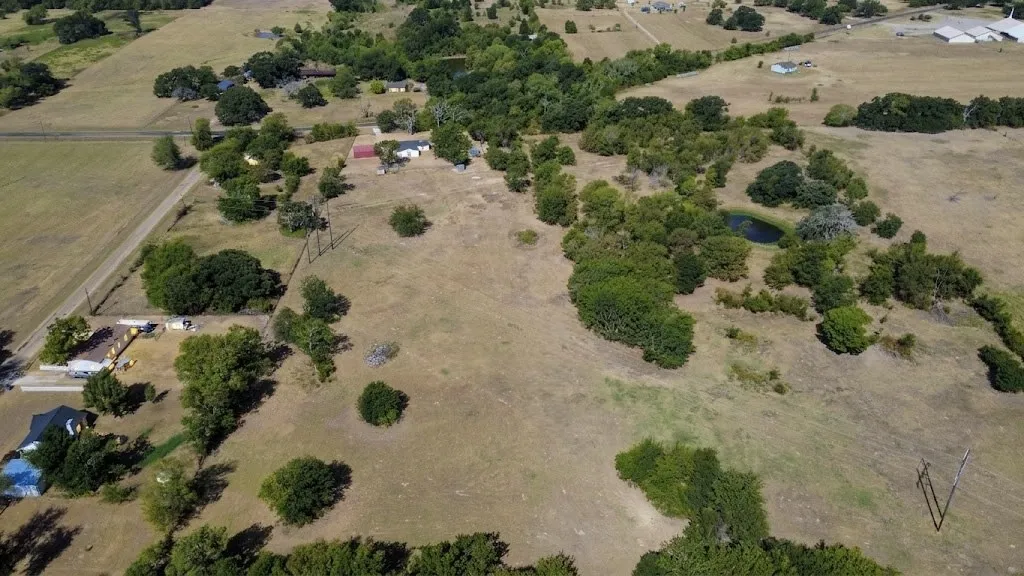 Farm For Sale in Van Zandt County , 32951 Fm 47, Mabank, Texas 75147, 4 Bedroom, 2 Bathroom, Garage spaces, 1,700 Sqft, built in 1975, mls#21366468, Real Estate Agent in Mabank, Homes For Sale in Van Zandt county, Homes For Sale in Mabank, Realtor in Mabank Texas, Real Estate Brokerage Independent Realty Texas, Luminita Cordes Realtor