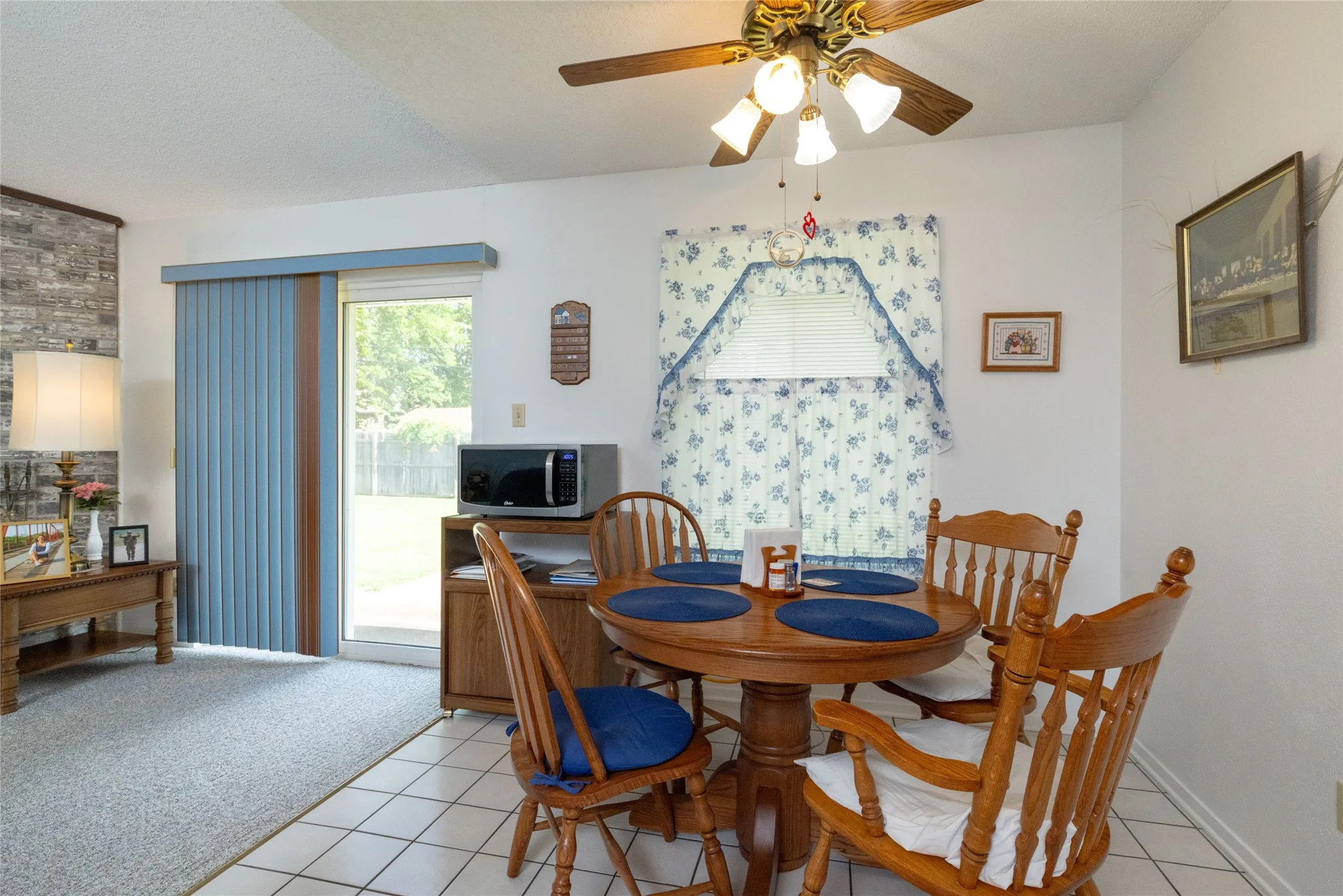 Single Family Residence For Sale in Tarrant County , 1309 Mercedes Street, Benbrook, Texas 76126, 3 Bedroom, 2 Bathroom, 2 Garage spaces, 1,349 Sqft, built in 1982, Price $315,000, mls#21366134, Real Estate Agent in Benbrook, Homes For Sale in Tarrant county, Homes For Sale in Benbrook, Realtor in Benbrook Texas, Real Estate Brokerage Independent Realty Texas, Luminita Cordes Realtor