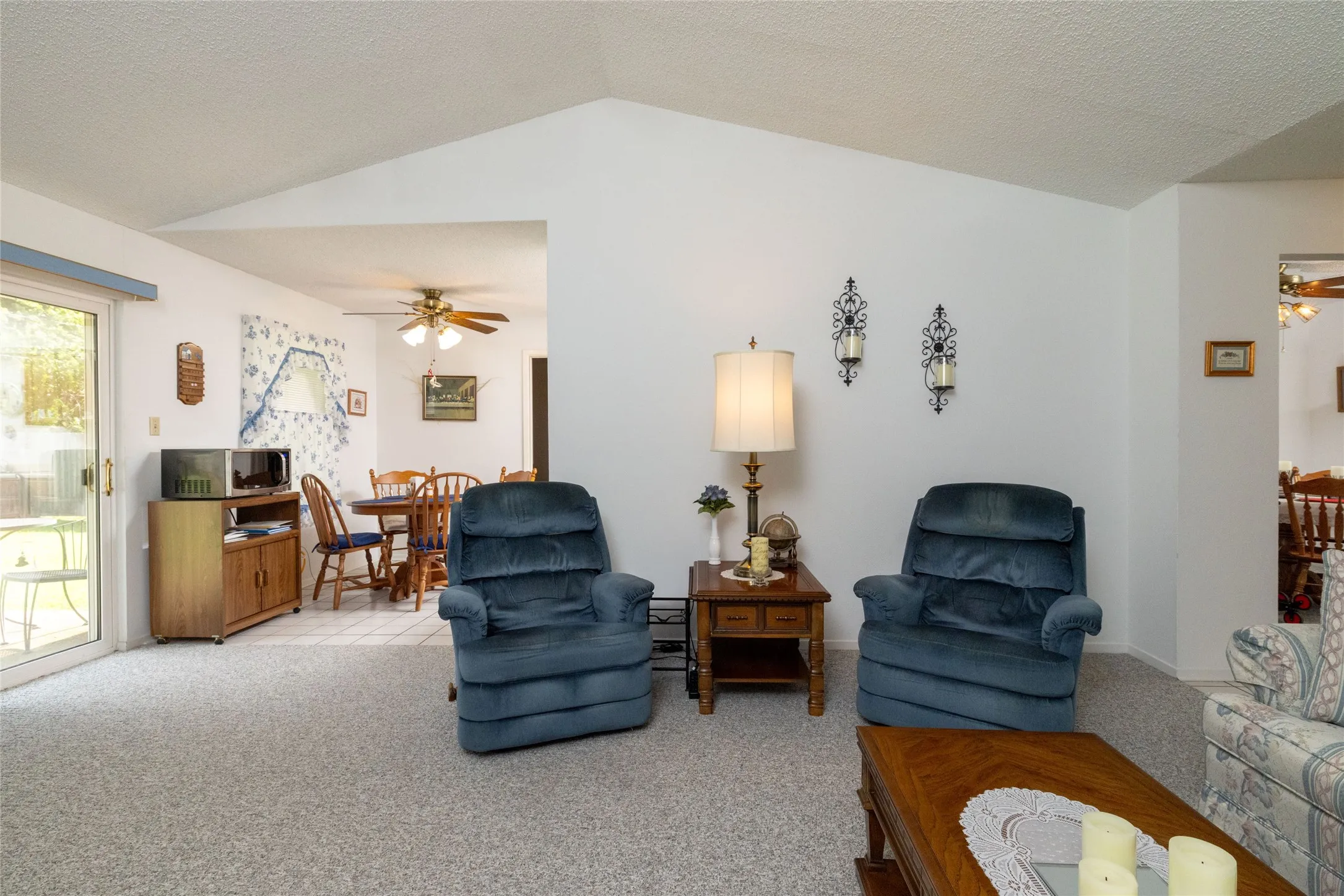 Single Family Residence For Sale in Tarrant County , 1309 Mercedes Street, Benbrook, Texas 76126, 3 Bedroom, 2 Bathroom, 2 Garage spaces, 1,349 Sqft, built in 1982, Price $315,000, mls#21366134, Real Estate Agent in Benbrook, Homes For Sale in Tarrant county, Homes For Sale in Benbrook, Realtor in Benbrook Texas, Real Estate Brokerage Independent Realty Texas, Luminita Cordes Realtor