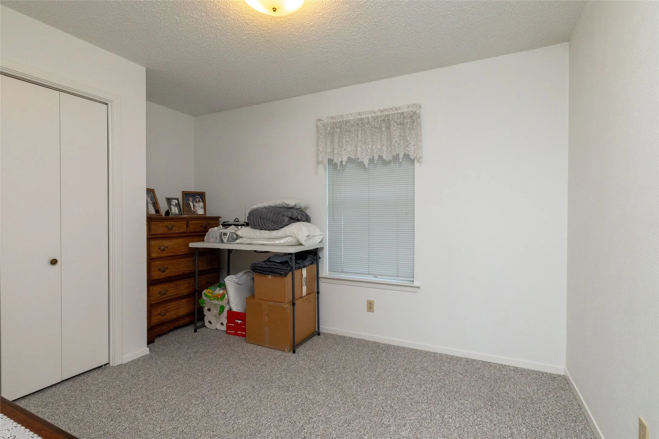 Single Family Residence For Sale in Tarrant County , 1309 Mercedes Street, Benbrook, Texas 76126, 3 Bedroom, 2 Bathroom, 2 Garage spaces, 1,349 Sqft, built in 1982, Price $315,000, mls#21366134, Real Estate Agent in Benbrook, Homes For Sale in Tarrant county, Homes For Sale in Benbrook, Realtor in Benbrook Texas, Real Estate Brokerage Independent Realty Texas, Luminita Cordes Realtor