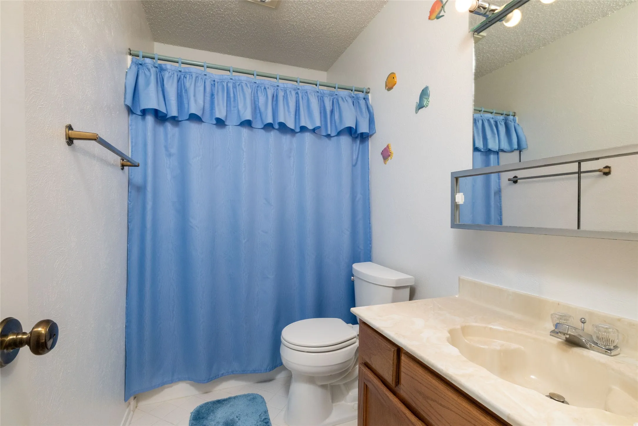 Single Family Residence For Sale in Tarrant County , 1309 Mercedes Street, Benbrook, Texas 76126, 3 Bedroom, 2 Bathroom, 2 Garage spaces, 1,349 Sqft, built in 1982, Price $315,000, mls#21366134, Real Estate Agent in Benbrook, Homes For Sale in Tarrant county, Homes For Sale in Benbrook, Realtor in Benbrook Texas, Real Estate Brokerage Independent Realty Texas, Luminita Cordes Realtor