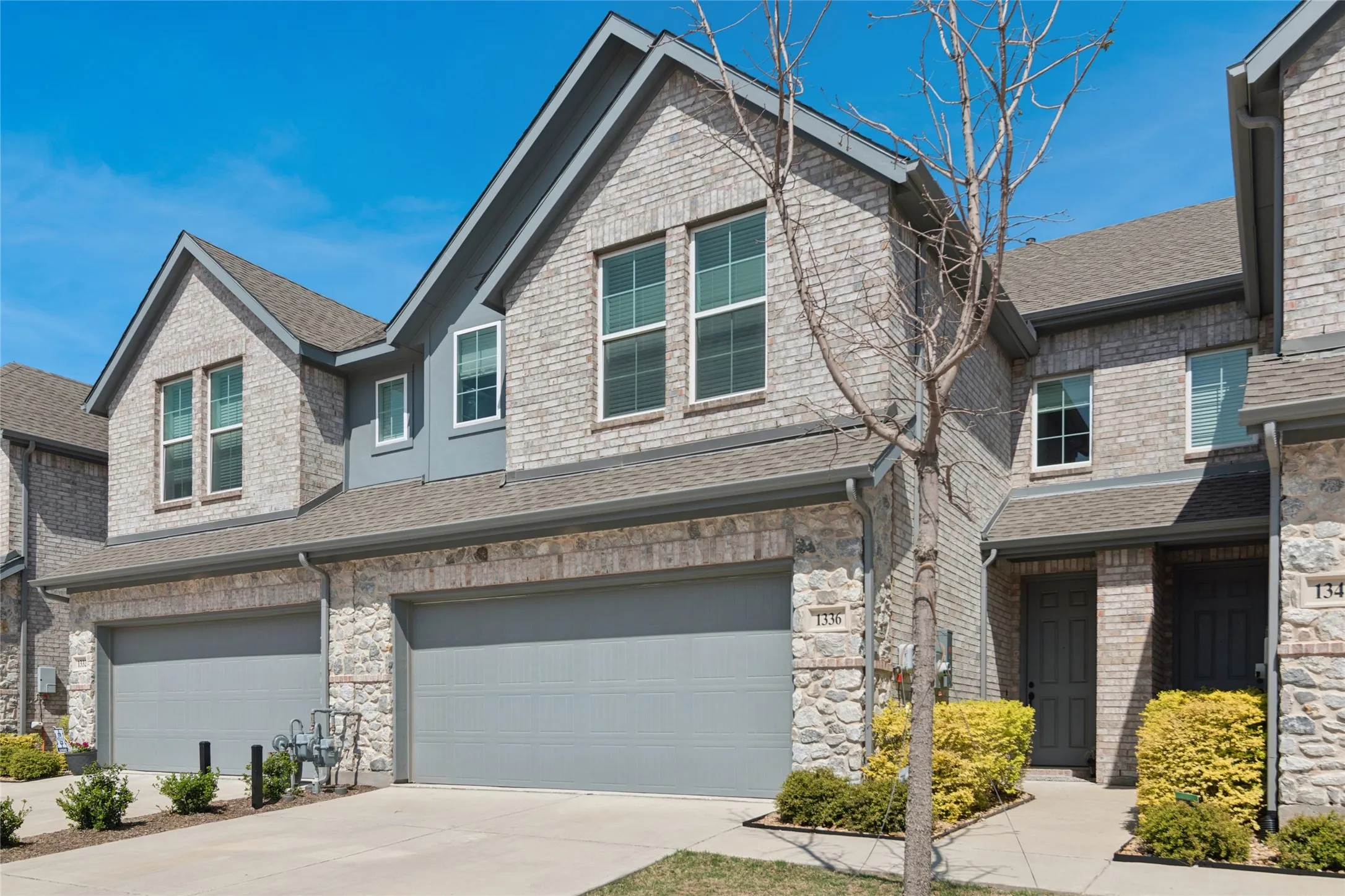 Townhouse For Sale in Collin County , 1336 Hill Country Place, Celina, Texas 75009, 2 Bedroom, 3 Bathroom, 2 Garage spaces, 1,617 Sqft, built in 2022, mls#21366544, Real Estate Agent in Celina, Homes For Sale in Collin county, Homes For Sale in Celina, Realtor in Celina Texas, Real Estate Brokerage Independent Realty Texas, Luminita Cordes Realtor