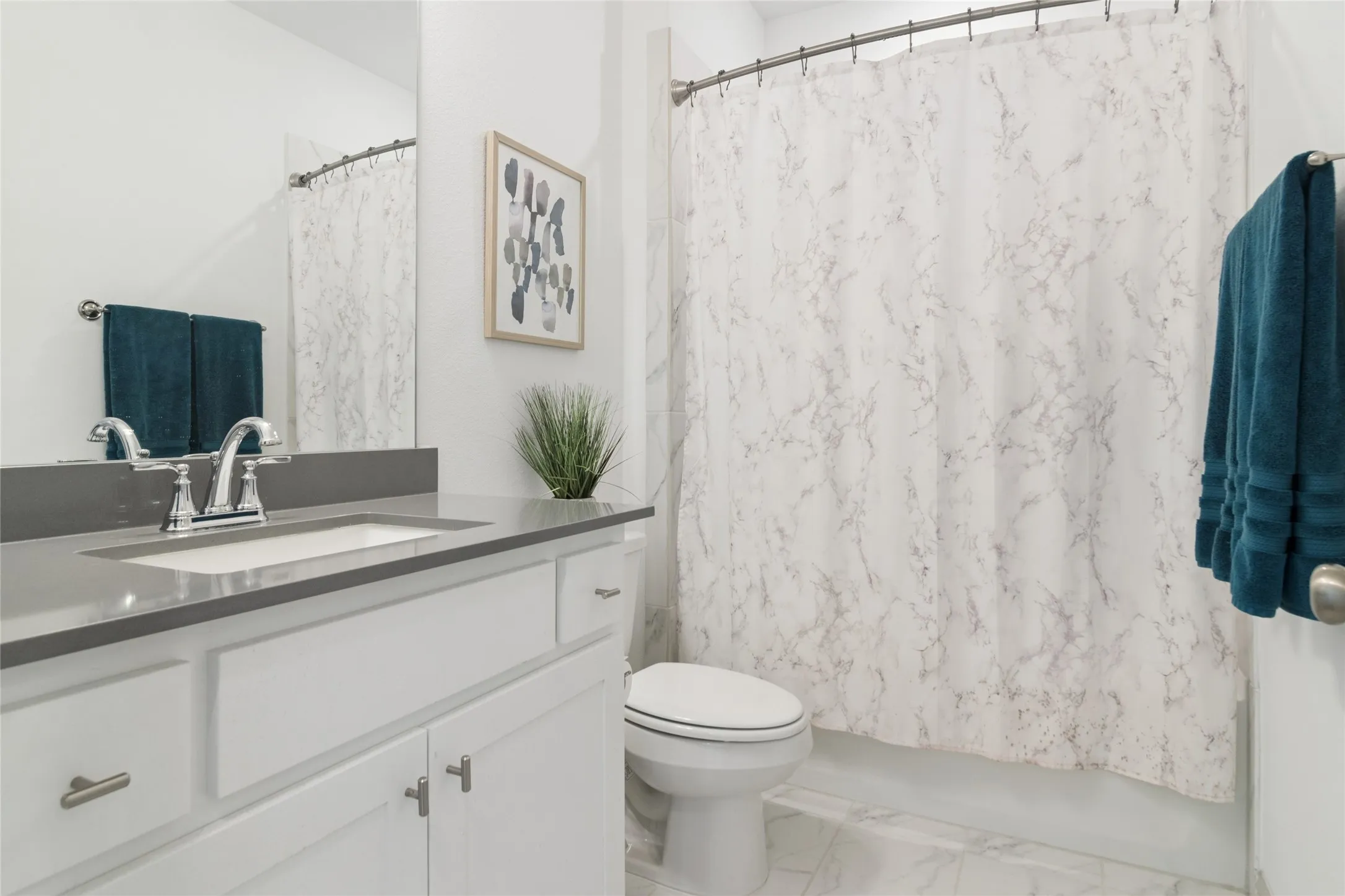 Townhouse For Sale in Collin County , 1336 Hill Country Place, Celina, Texas 75009, 2 Bedroom, 3 Bathroom, 2 Garage spaces, 1,617 Sqft, built in 2022, mls#21366544, Real Estate Agent in Celina, Homes For Sale in Collin county, Homes For Sale in Celina, Realtor in Celina Texas, Real Estate Brokerage Independent Realty Texas, Luminita Cordes Realtor