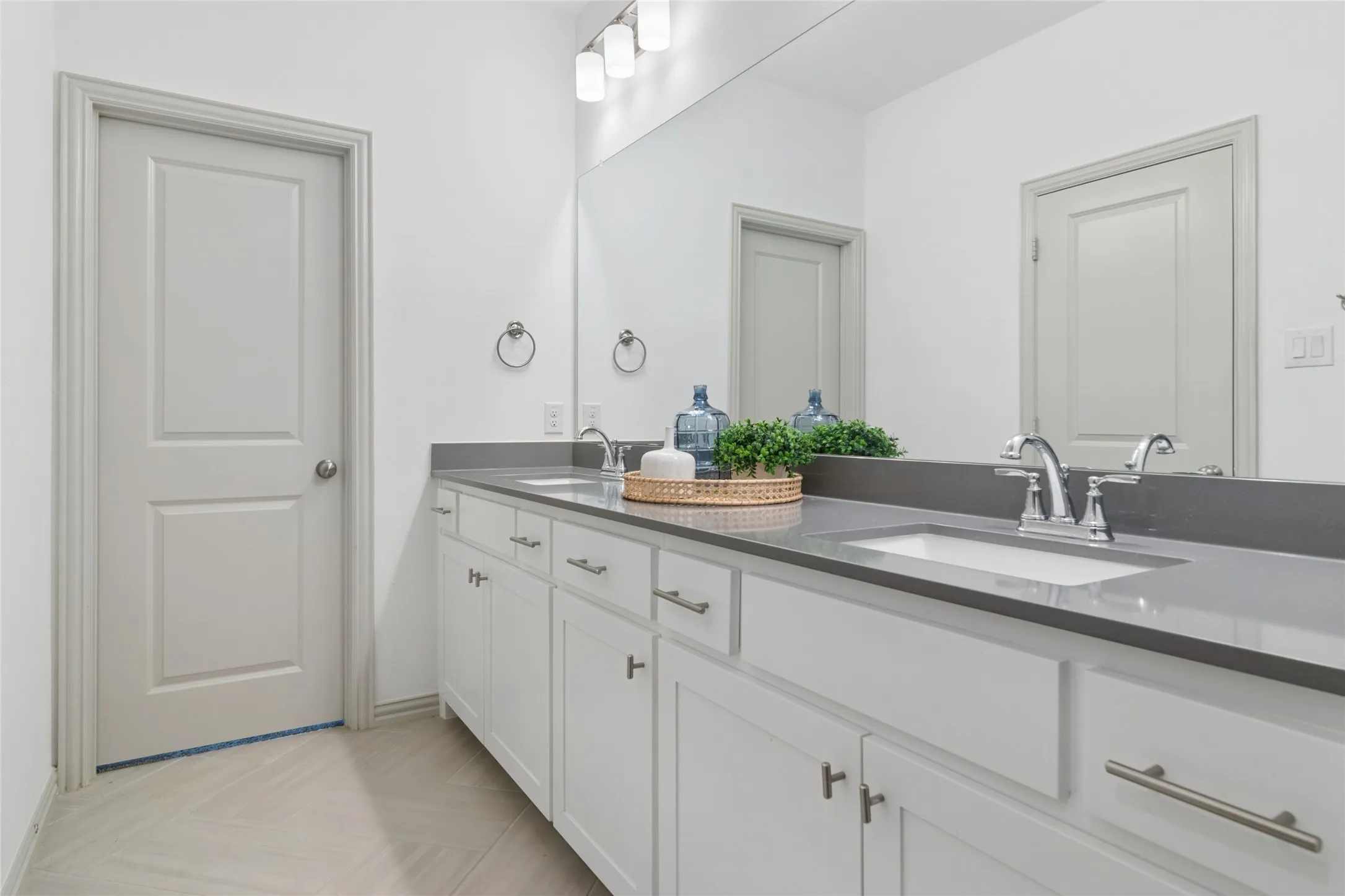 Townhouse For Sale in Collin County , 1336 Hill Country Place, Celina, Texas 75009, 2 Bedroom, 3 Bathroom, 2 Garage spaces, 1,617 Sqft, built in 2022, mls#21366544, Real Estate Agent in Celina, Homes For Sale in Collin county, Homes For Sale in Celina, Realtor in Celina Texas, Real Estate Brokerage Independent Realty Texas, Luminita Cordes Realtor