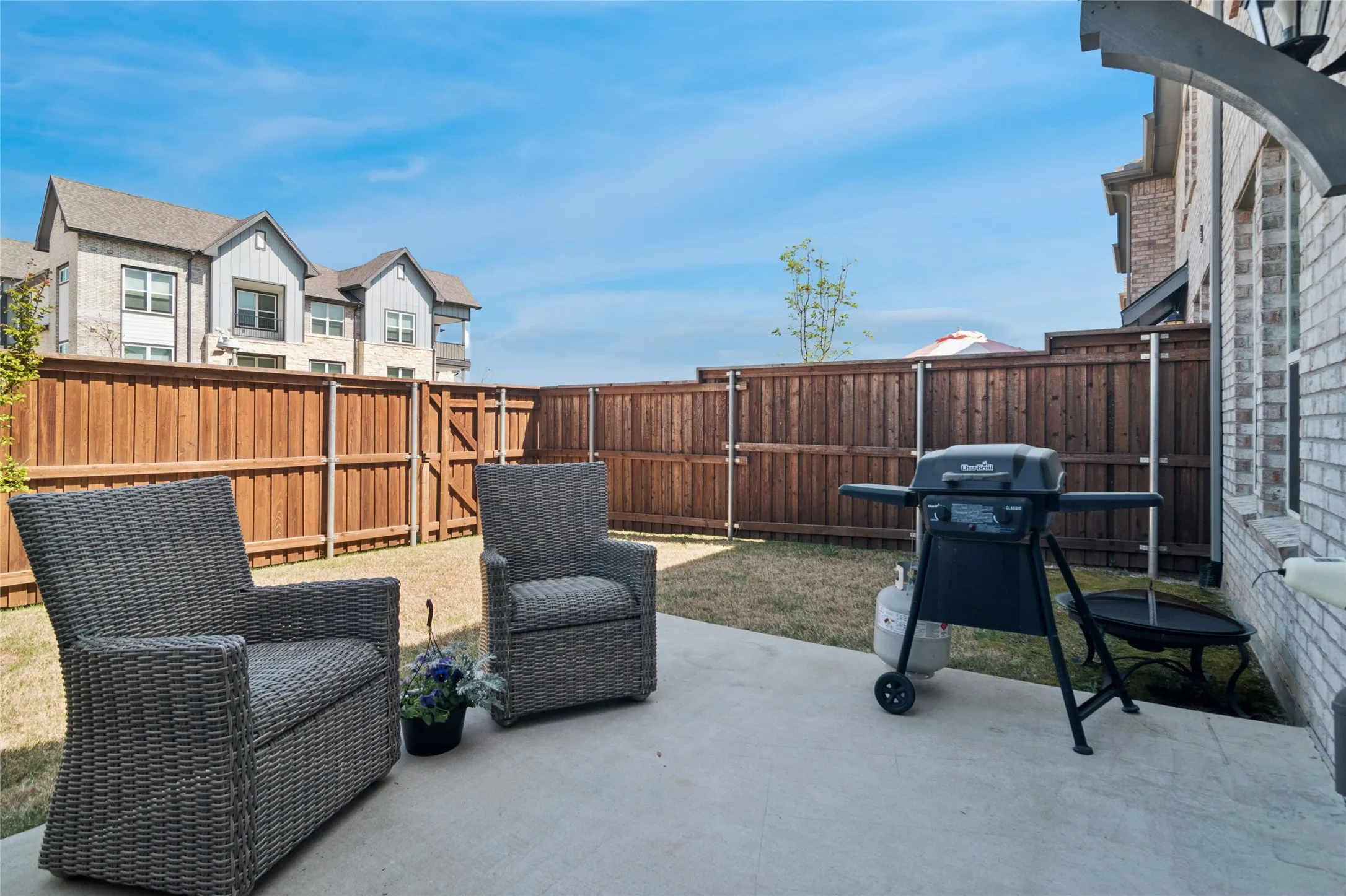 Townhouse For Sale in Collin County , 1336 Hill Country Place, Celina, Texas 75009, 2 Bedroom, 3 Bathroom, 2 Garage spaces, 1,617 Sqft, built in 2022, mls#21366544, Real Estate Agent in Celina, Homes For Sale in Collin county, Homes For Sale in Celina, Realtor in Celina Texas, Real Estate Brokerage Independent Realty Texas, Luminita Cordes Realtor