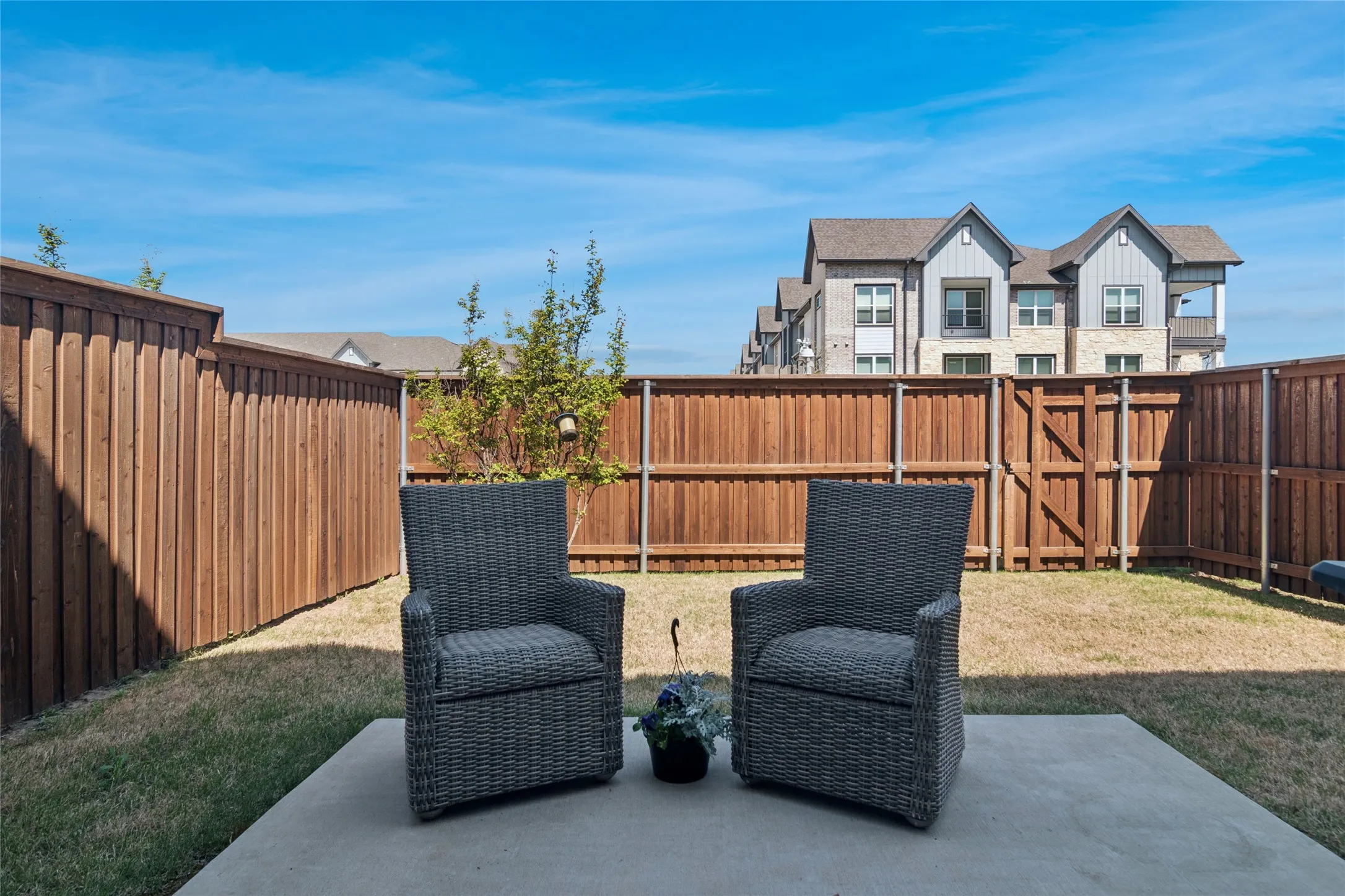 Townhouse For Sale in Collin County , 1336 Hill Country Place, Celina, Texas 75009, 2 Bedroom, 3 Bathroom, 2 Garage spaces, 1,617 Sqft, built in 2022, mls#21366544, Real Estate Agent in Celina, Homes For Sale in Collin county, Homes For Sale in Celina, Realtor in Celina Texas, Real Estate Brokerage Independent Realty Texas, Luminita Cordes Realtor