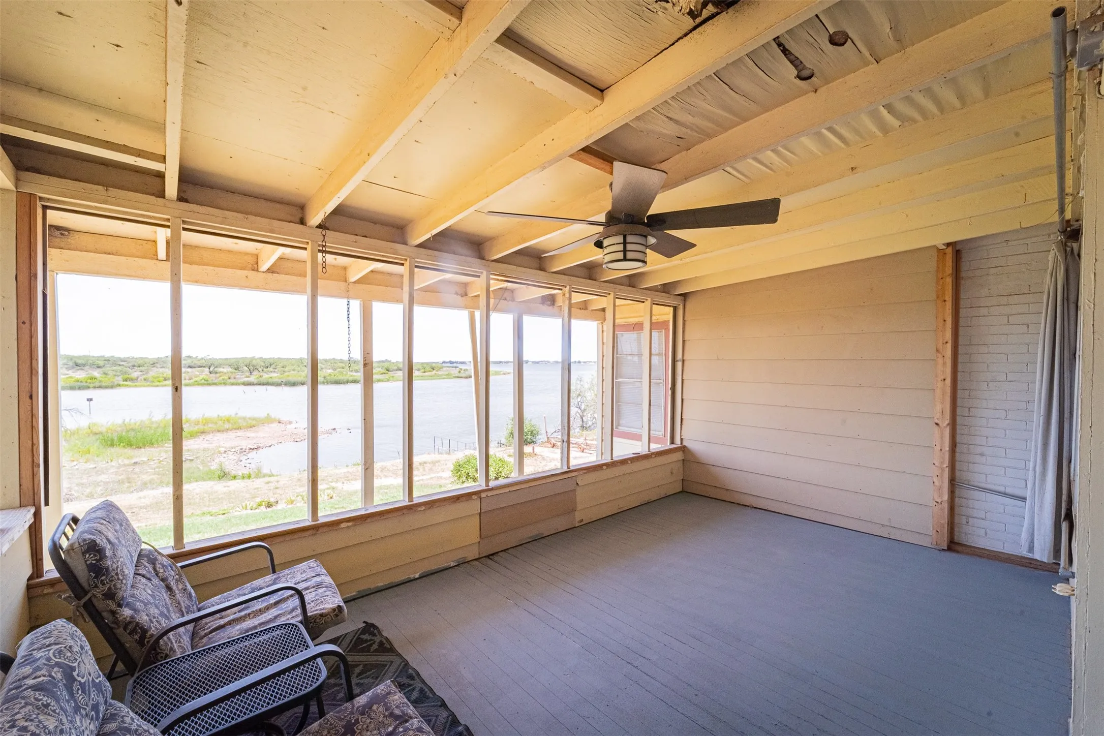 Single Family Residence For Sale in Jones County , 170 Rocky Point Road, Abilene, Texas 79601, 3 Bedroom, 1 Bathroom, Garage spaces, 1,550 Sqft, built in 1946, mls#21365101, Real Estate Agent in Abilene, Homes For Sale in Jones county, Homes For Sale in Abilene, Realtor in Abilene Texas, Real Estate Brokerage Independent Realty Texas, Luminita Cordes Realtor