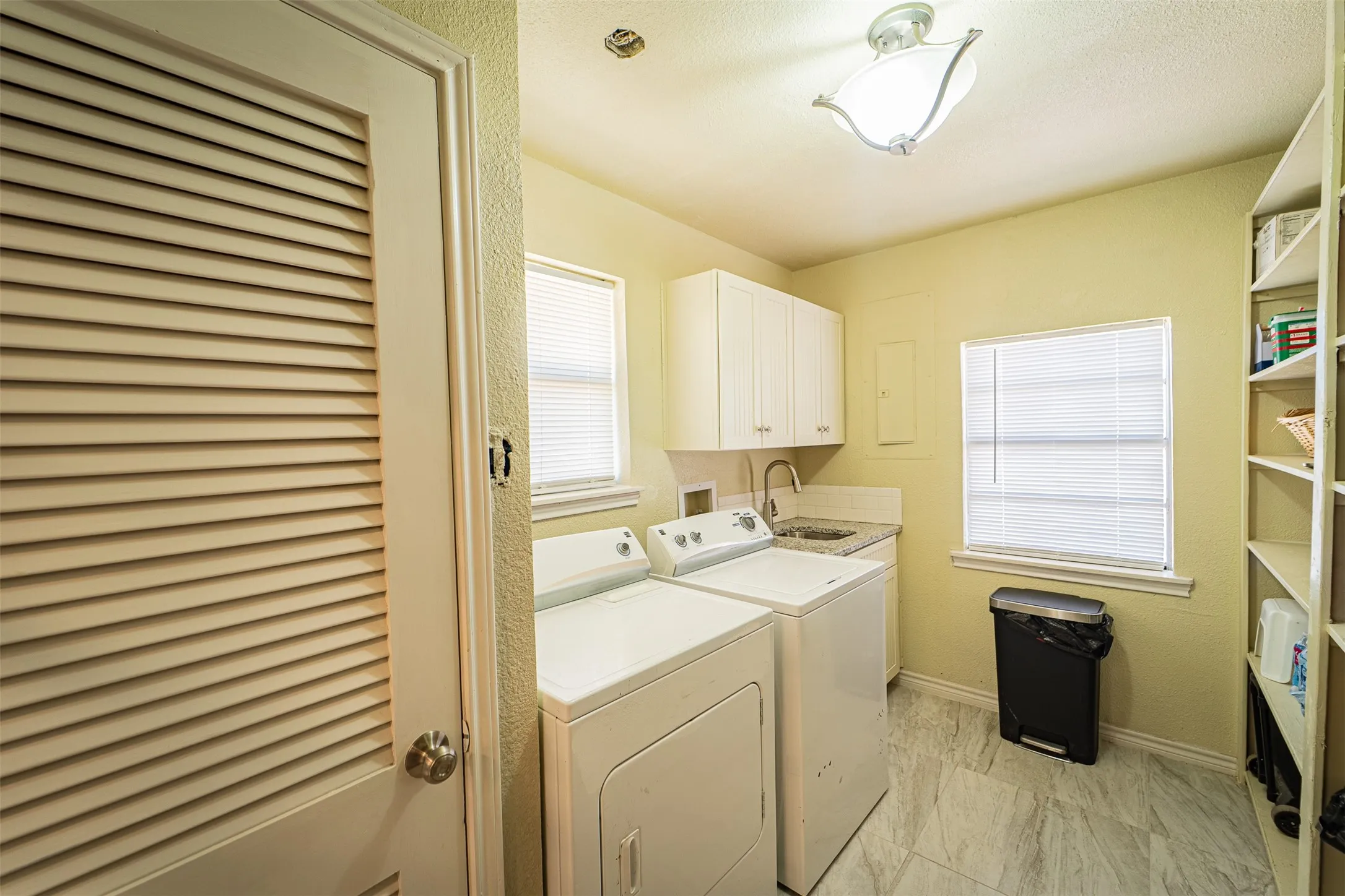 Single Family Residence For Sale in Jones County , 170 Rocky Point Road, Abilene, Texas 79601, 3 Bedroom, 1 Bathroom, Garage spaces, 1,550 Sqft, built in 1946, mls#21365101, Real Estate Agent in Abilene, Homes For Sale in Jones county, Homes For Sale in Abilene, Realtor in Abilene Texas, Real Estate Brokerage Independent Realty Texas, Luminita Cordes Realtor
