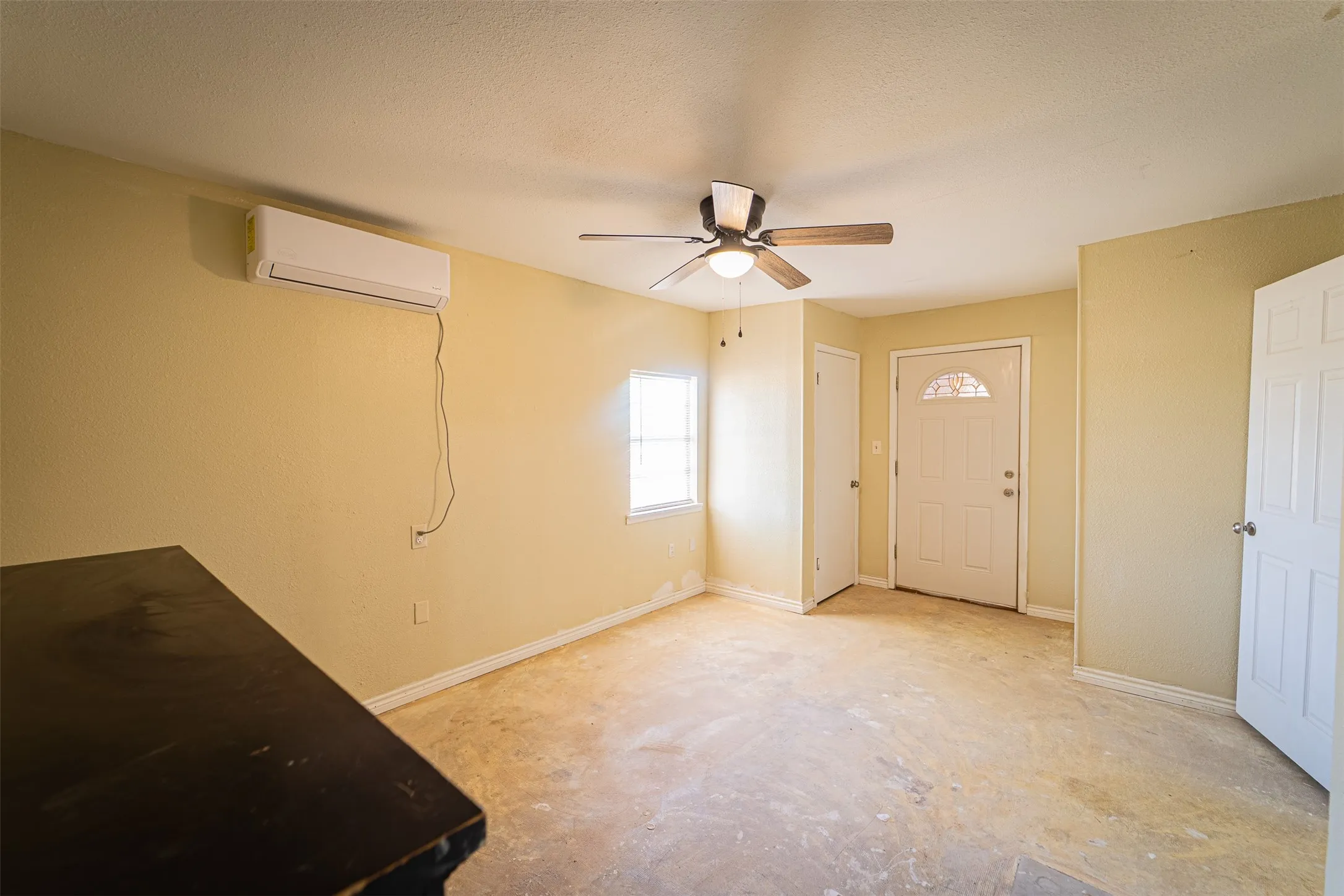 Single Family Residence For Sale in Jones County , 170 Rocky Point Road, Abilene, Texas 79601, 3 Bedroom, 1 Bathroom, Garage spaces, 1,550 Sqft, built in 1946, mls#21365101, Real Estate Agent in Abilene, Homes For Sale in Jones county, Homes For Sale in Abilene, Realtor in Abilene Texas, Real Estate Brokerage Independent Realty Texas, Luminita Cordes Realtor