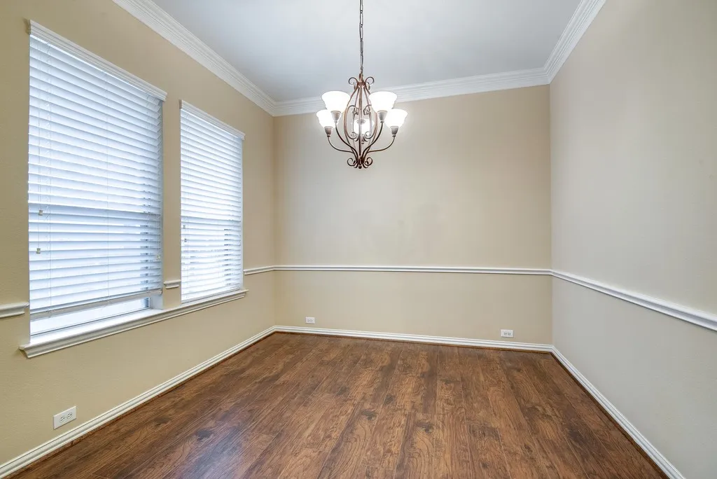 Single Family Residence For Rent in Tarrant County , 613 Caribou Way, Euless, Texas 76039, 4 Bedroom, 3 Bathroom, 2 Garage spaces, 2,770 Sqft, built in 2004, mls#21366541, Real Estate Agent in Euless, Homes For Rent in Tarrant county, Homes For Rent in Euless, Realtor in Euless Texas, Real Estate Brokerage Independent Realty Texas, Luminita Cordes Realtor