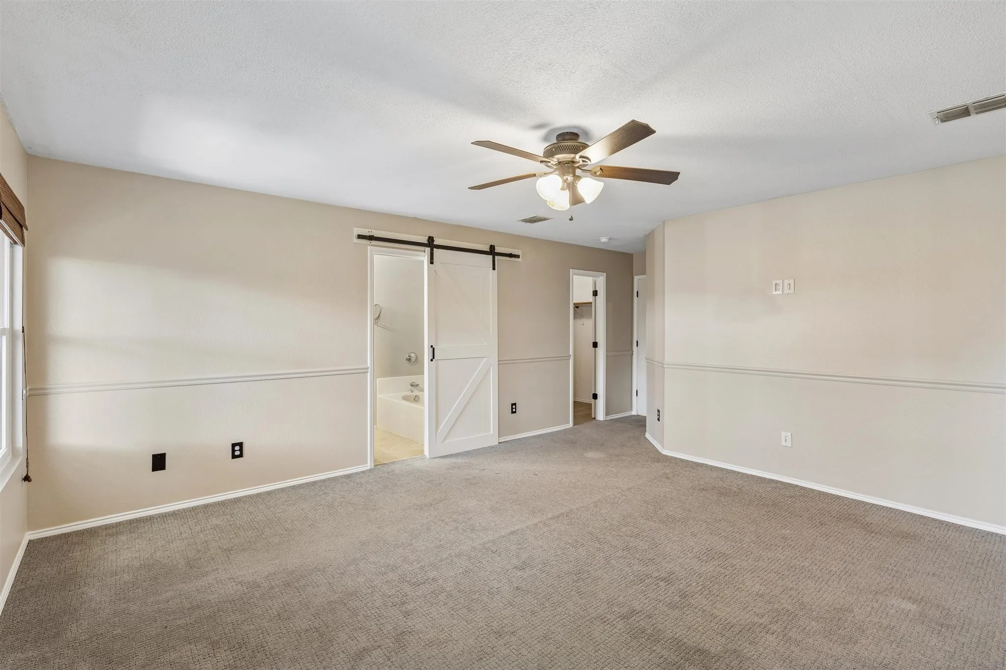Single Family Residence For Sale in Denton County , 2333 Bradford Pear Drive, Little Elm, Texas 75068, 3 Bedroom, 2 Bathroom, 2 Garage spaces, 1,868 Sqft, built in 2000, mls#21365823, Real Estate Agent in Little Elm, Homes For Sale in Denton county, Homes For Sale in Little Elm, Realtor in Little Elm Texas, Real Estate Brokerage Independent Realty Texas, Luminita Cordes Realtor