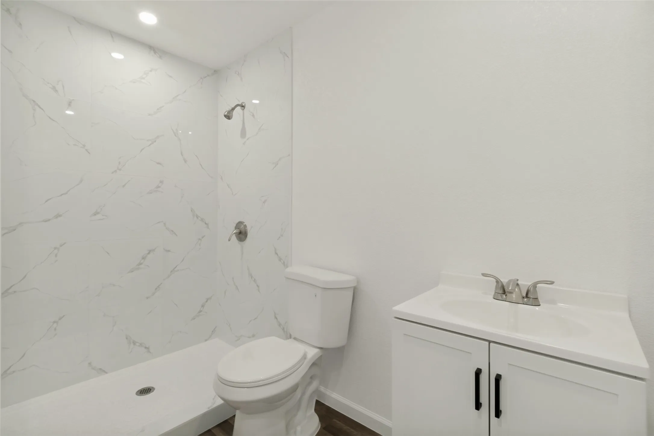 Single Family Residence For Sale in Dallas County , 3516 York Street, Dallas, Texas 75210, 3 Bedroom, 2 Bathroom, Garage spaces, 990 Sqft, built in 1951, mls#21356504, Real Estate Agent in Dallas, Homes For Sale in Dallas county, Homes For Sale in Dallas, Realtor in Dallas Texas, Real Estate Brokerage Independent Realty Texas, Luminita Cordes Realtor