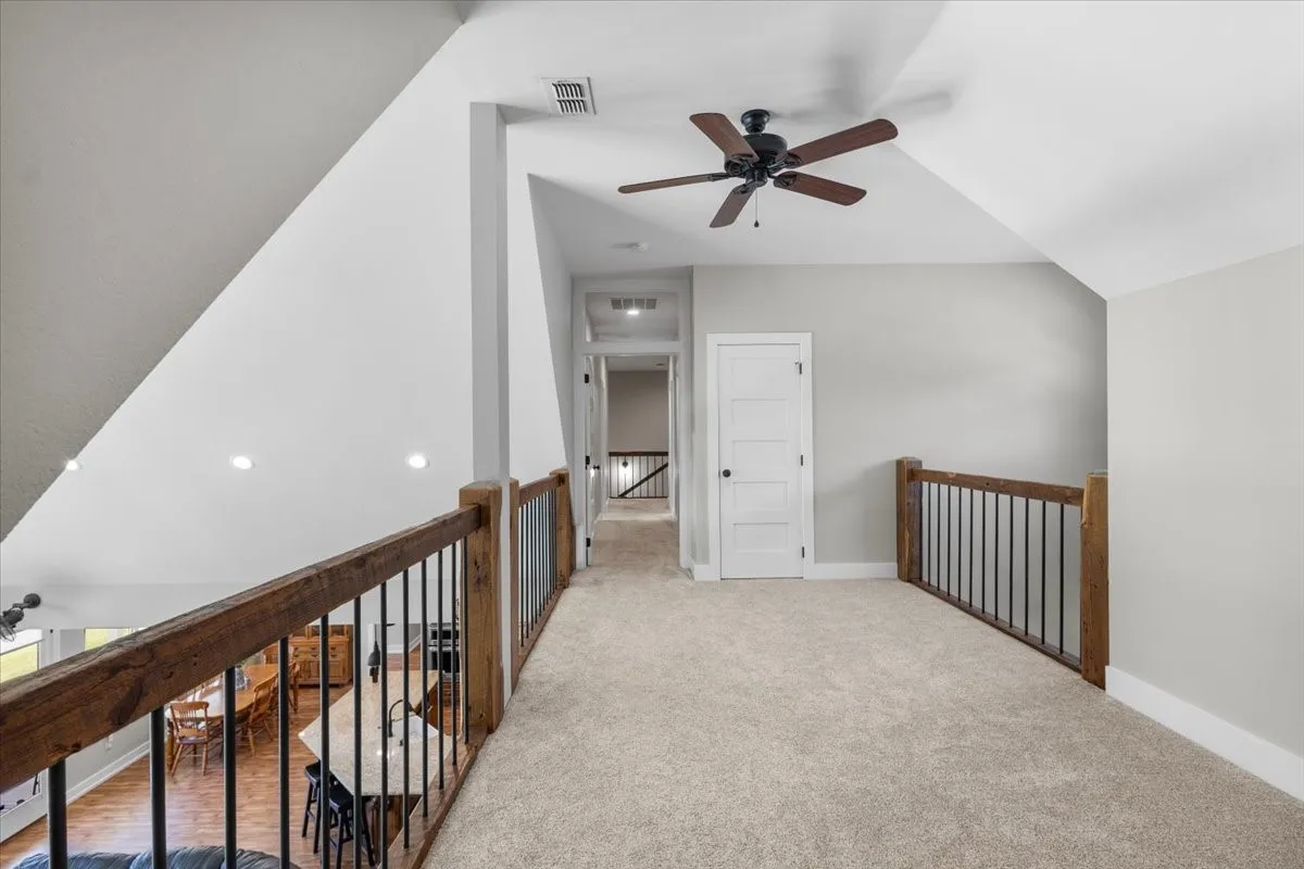 Single Family Residence For Sale in Upshur County , 251 Pintail Place, Gilmer, Texas 75645, 5 Bedroom, 4 Bathroom, 3 Garage spaces, 4,338 Sqft, built in 2018, Price $1,100,000, mls#21365090, Real Estate Agent in Gilmer, Homes For Sale in Upshur county, Homes For Sale in Gilmer, Realtor in Gilmer Texas, Real Estate Brokerage Independent Realty Texas, Luminita Cordes Realtor
