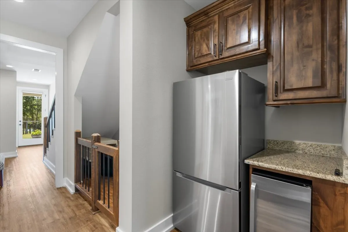Single Family Residence For Sale in Upshur County , 251 Pintail Place, Gilmer, Texas 75645, 5 Bedroom, 4 Bathroom, 3 Garage spaces, 4,338 Sqft, built in 2018, Price $1,100,000, mls#21365090, Real Estate Agent in Gilmer, Homes For Sale in Upshur county, Homes For Sale in Gilmer, Realtor in Gilmer Texas, Real Estate Brokerage Independent Realty Texas, Luminita Cordes Realtor