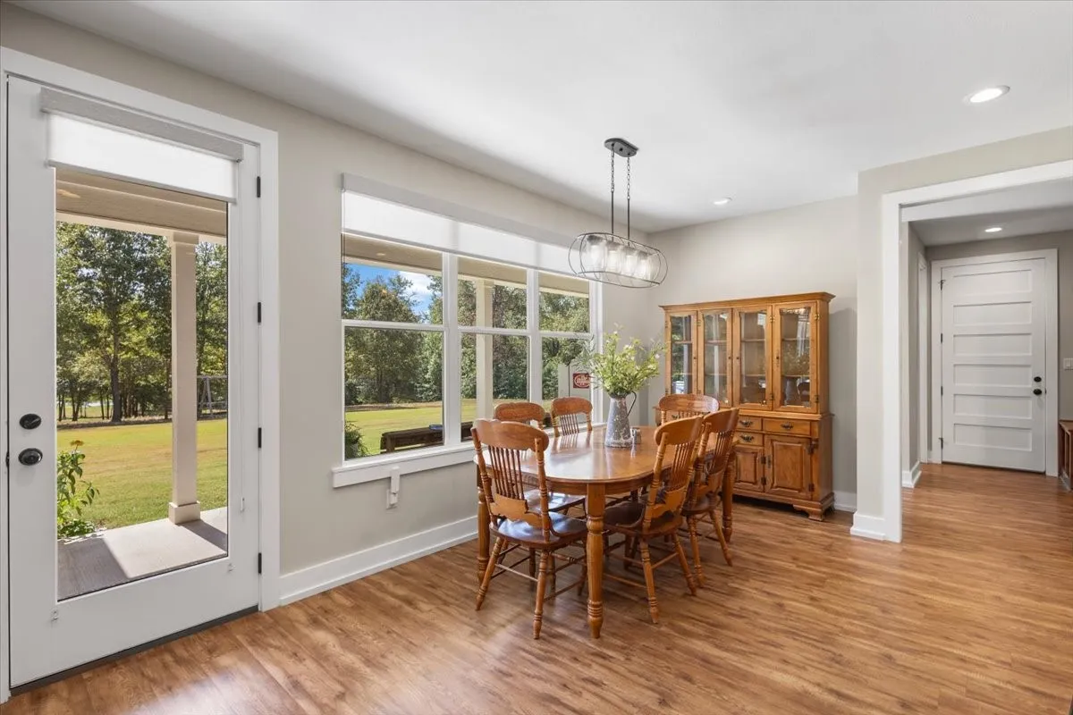 Single Family Residence For Sale in Upshur County , 251 Pintail Place, Gilmer, Texas 75645, 5 Bedroom, 4 Bathroom, 3 Garage spaces, 4,338 Sqft, built in 2018, Price $1,100,000, mls#21365090, Real Estate Agent in Gilmer, Homes For Sale in Upshur county, Homes For Sale in Gilmer, Realtor in Gilmer Texas, Real Estate Brokerage Independent Realty Texas, Luminita Cordes Realtor