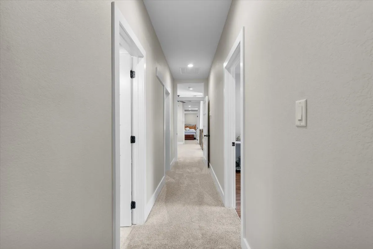 Single Family Residence For Sale in Upshur County , 251 Pintail Place, Gilmer, Texas 75645, 5 Bedroom, 4 Bathroom, 3 Garage spaces, 4,338 Sqft, built in 2018, Price $1,100,000, mls#21365090, Real Estate Agent in Gilmer, Homes For Sale in Upshur county, Homes For Sale in Gilmer, Realtor in Gilmer Texas, Real Estate Brokerage Independent Realty Texas, Luminita Cordes Realtor