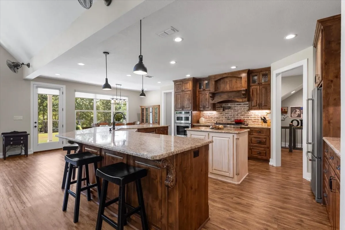 Single Family Residence For Sale in Upshur County , 251 Pintail Place, Gilmer, Texas 75645, 5 Bedroom, 4 Bathroom, 3 Garage spaces, 4,338 Sqft, built in 2018, Price $1,100,000, mls#21365090, Real Estate Agent in Gilmer, Homes For Sale in Upshur county, Homes For Sale in Gilmer, Realtor in Gilmer Texas, Real Estate Brokerage Independent Realty Texas, Luminita Cordes Realtor